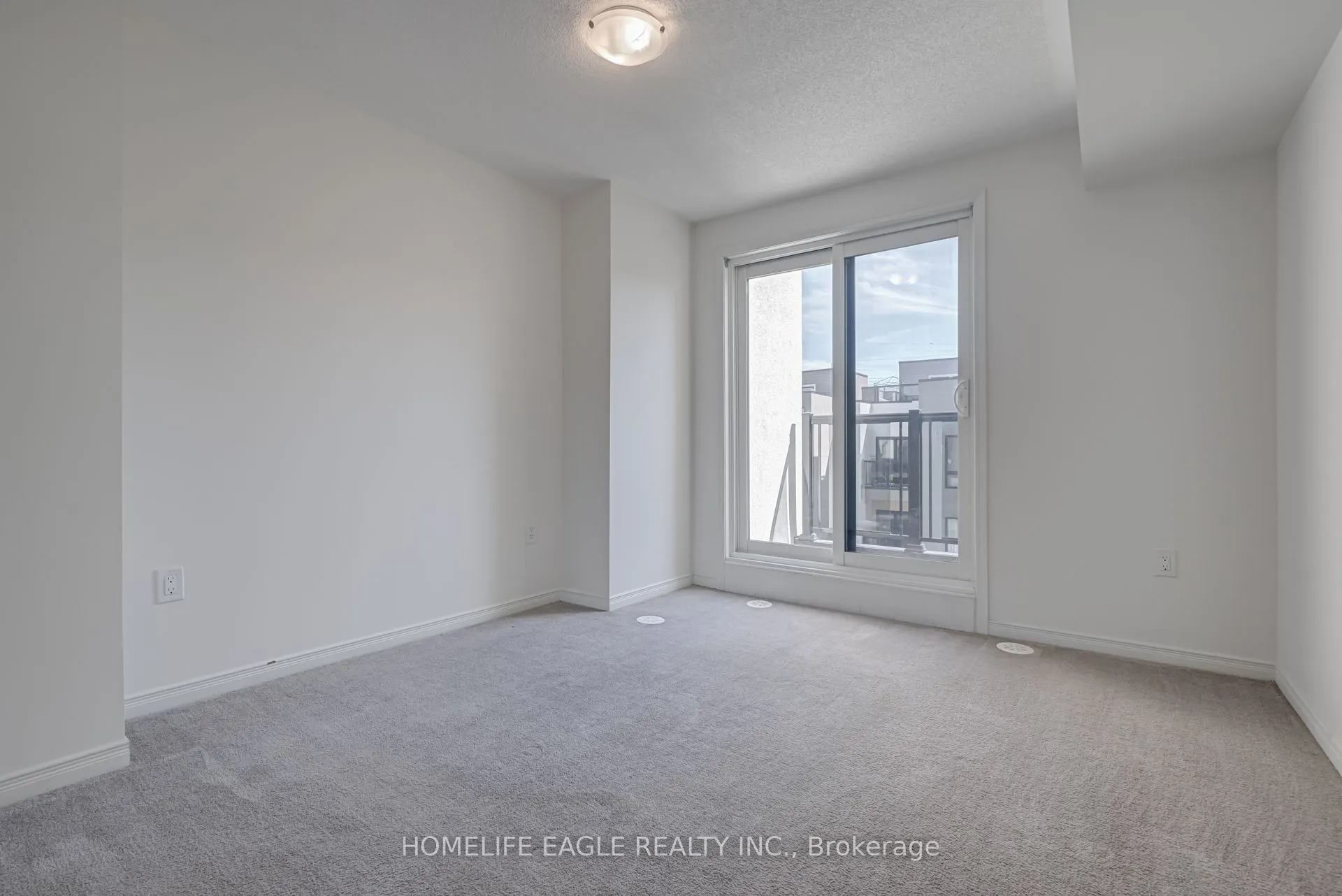 8825 Sheppard Avenue, #311