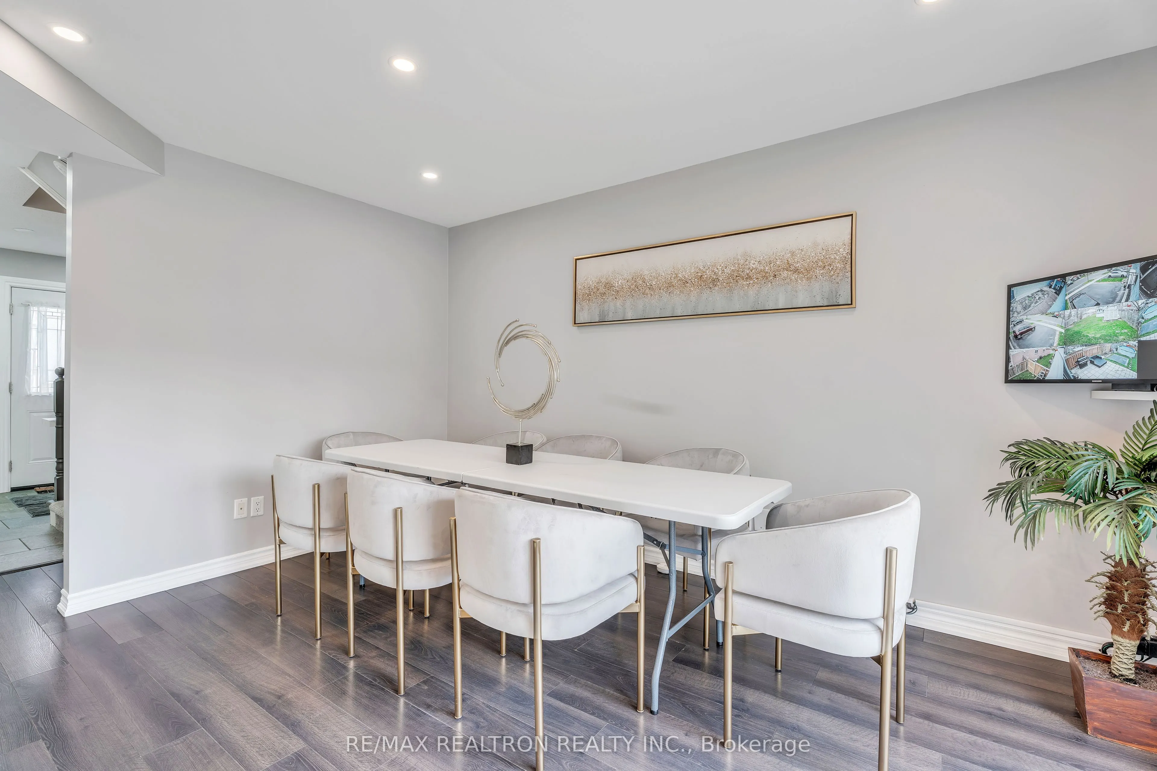 150 Sandringham Drive