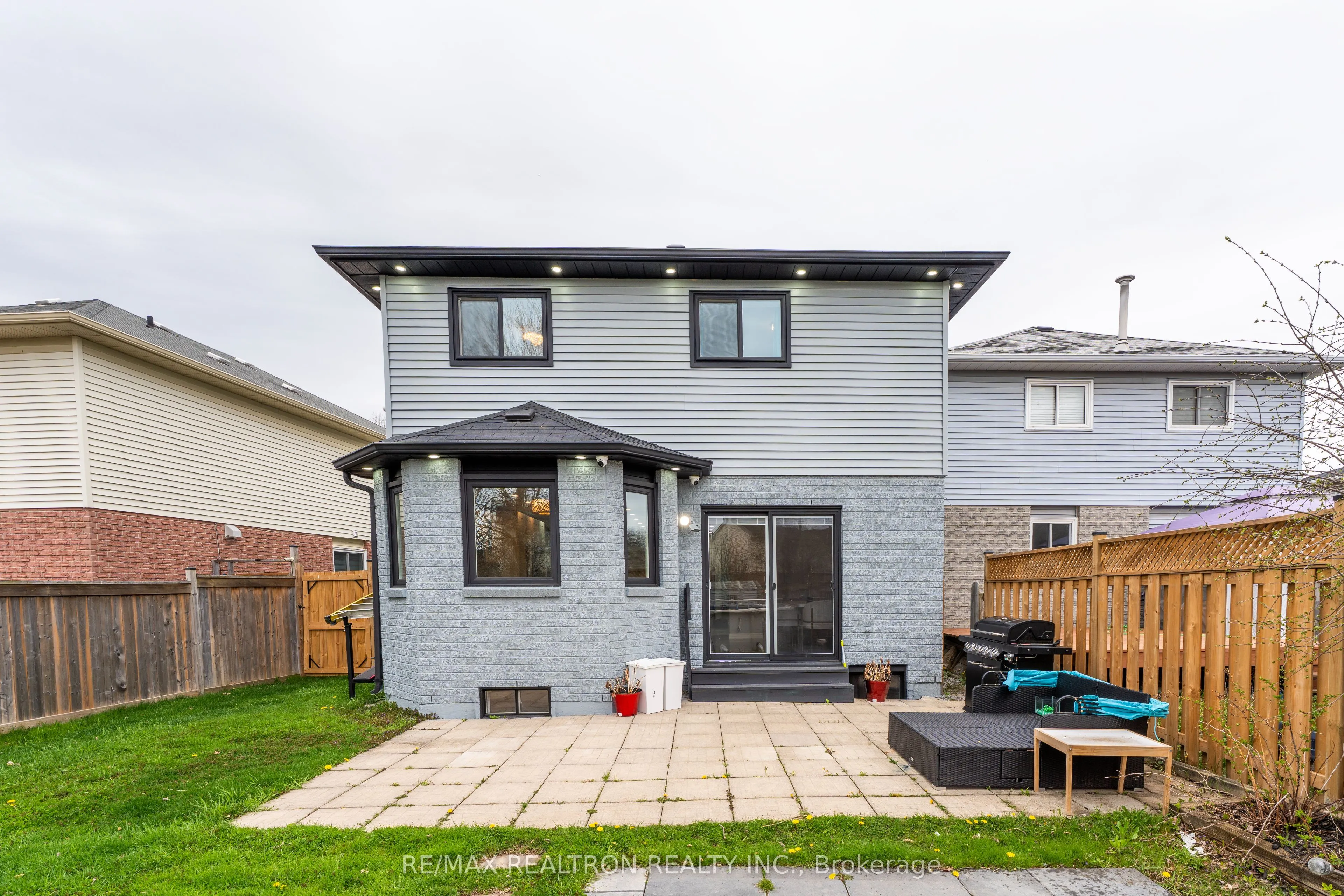 150 Sandringham Drive