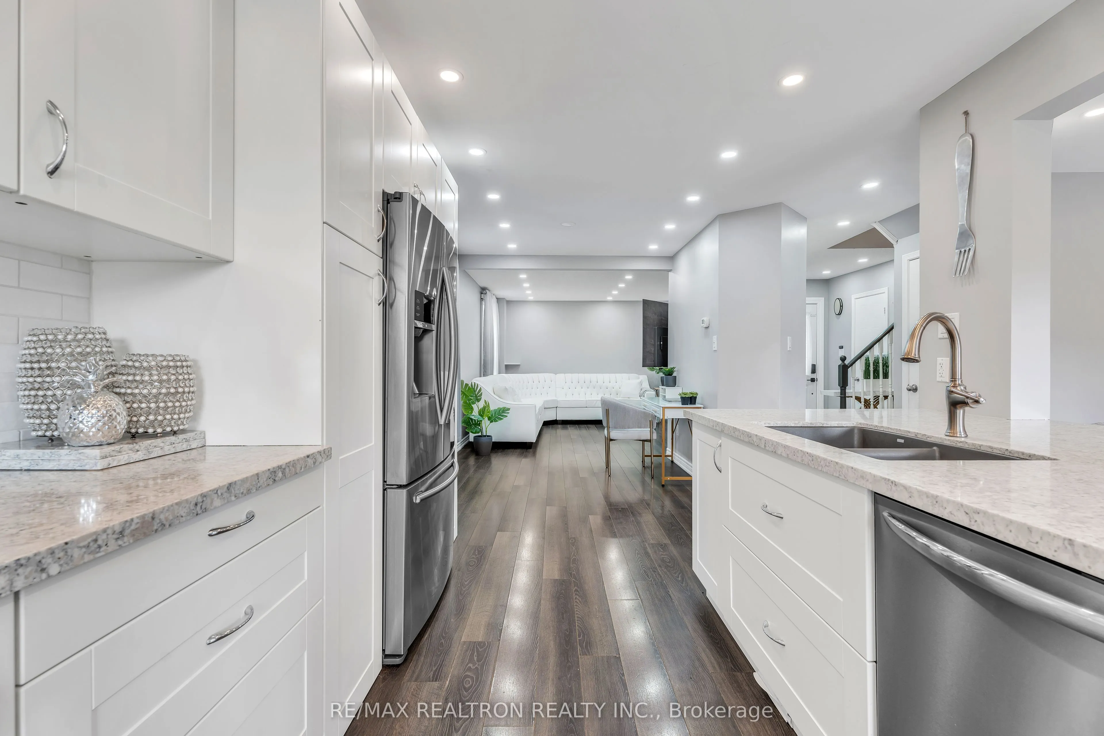 150 Sandringham Drive