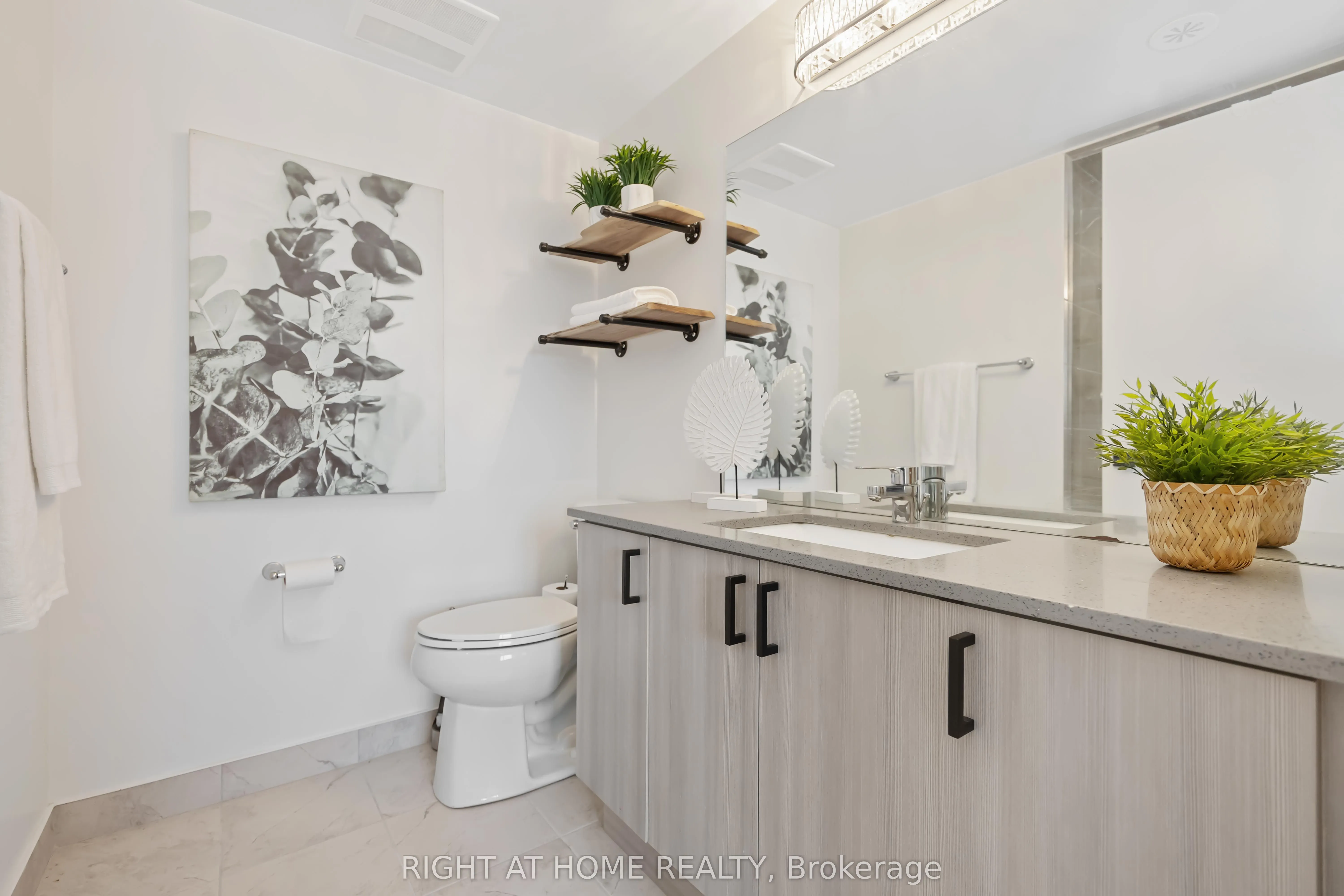 1245 Bayly Street, #Th 8
