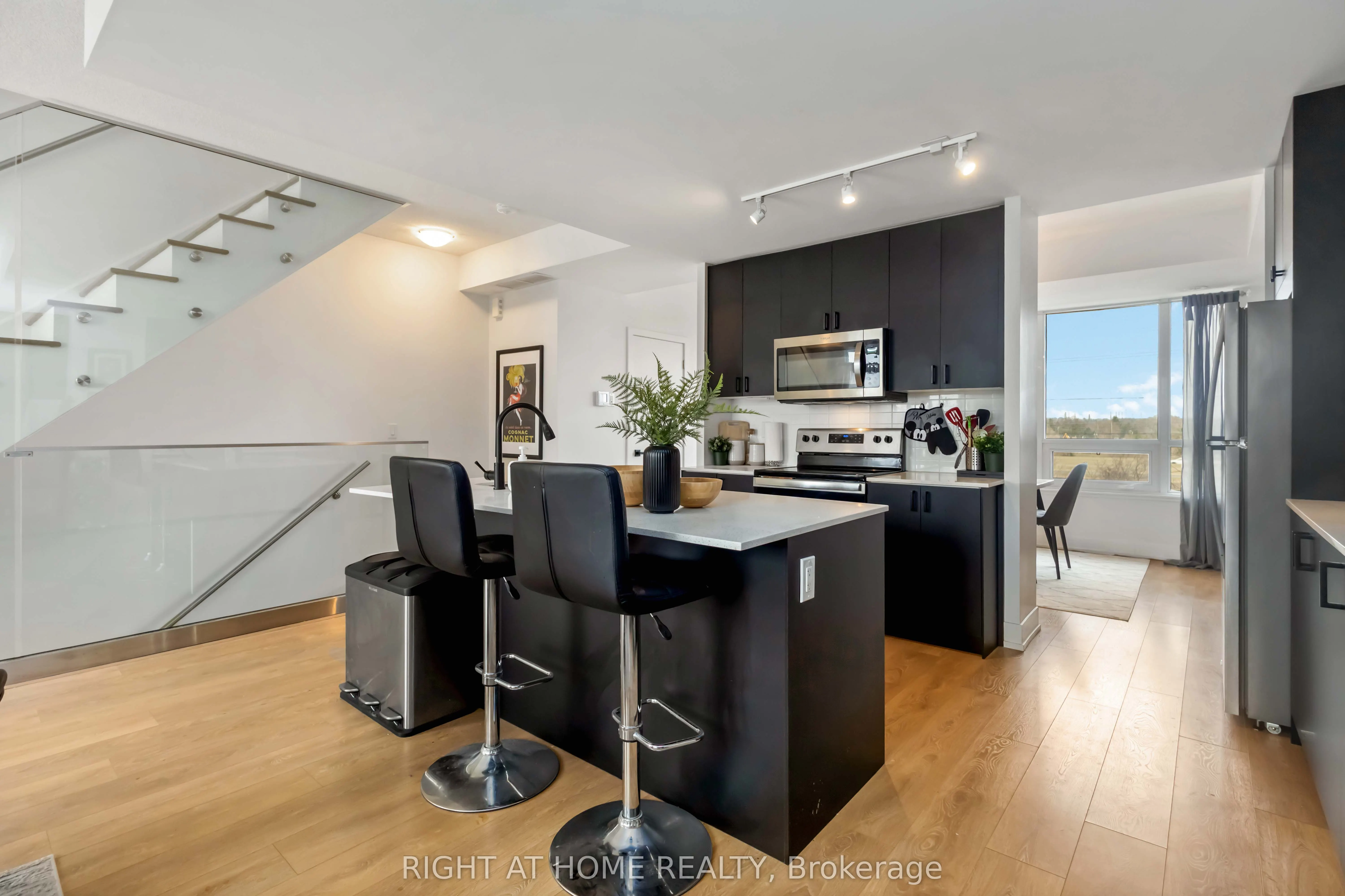 1245 Bayly Street, #Th 8