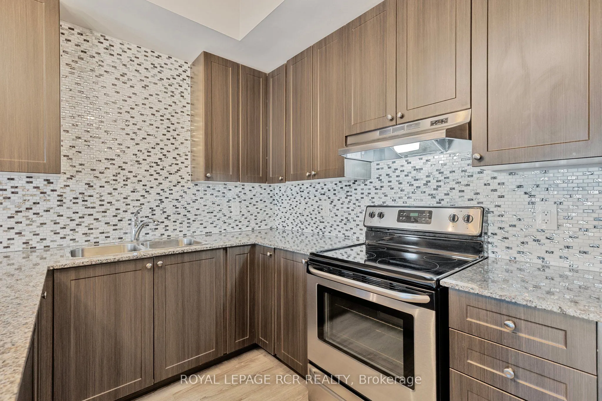 670 Gordon Street, #408