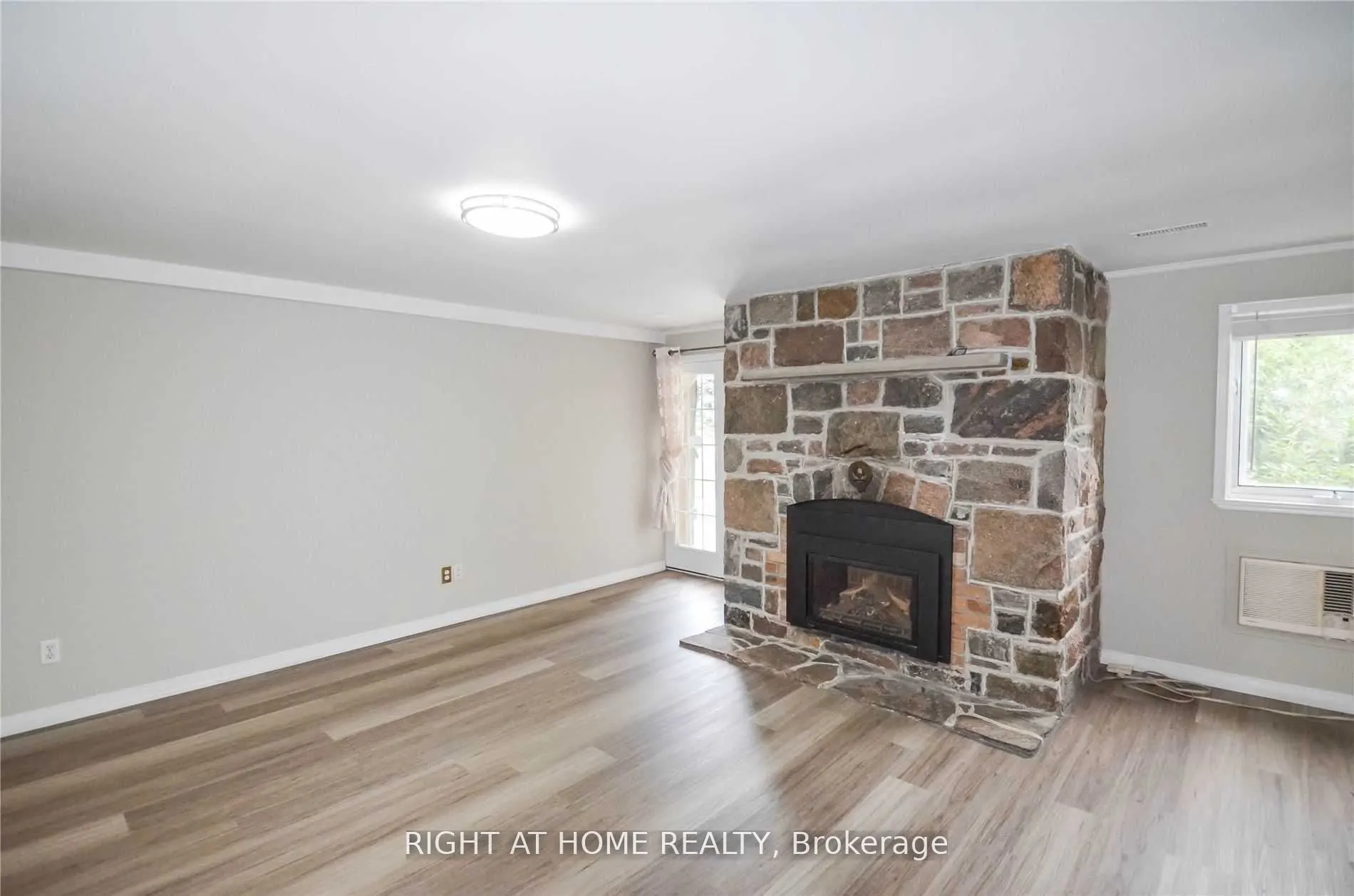 2614 Head Road
