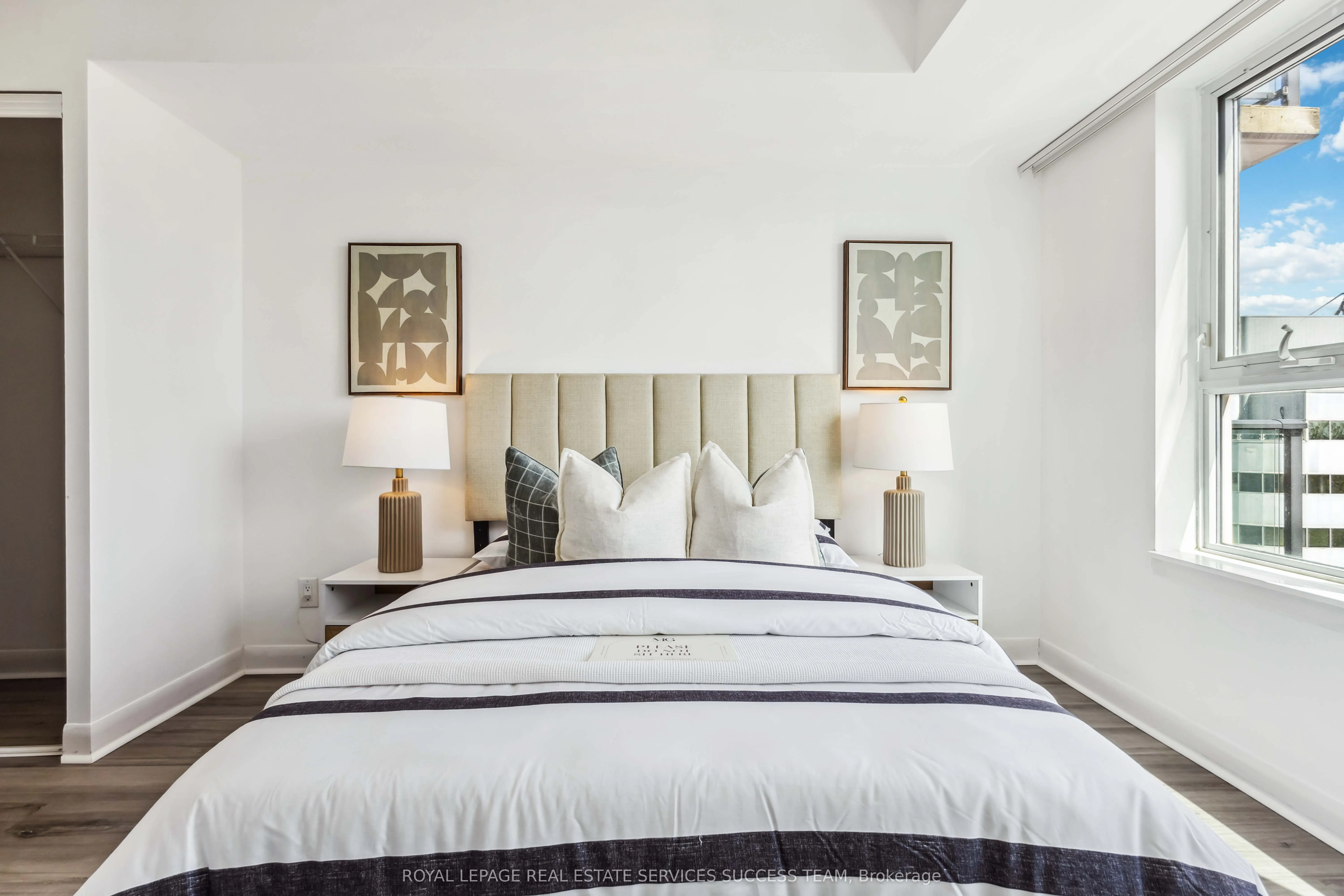 25 Town Centre Court, #1205