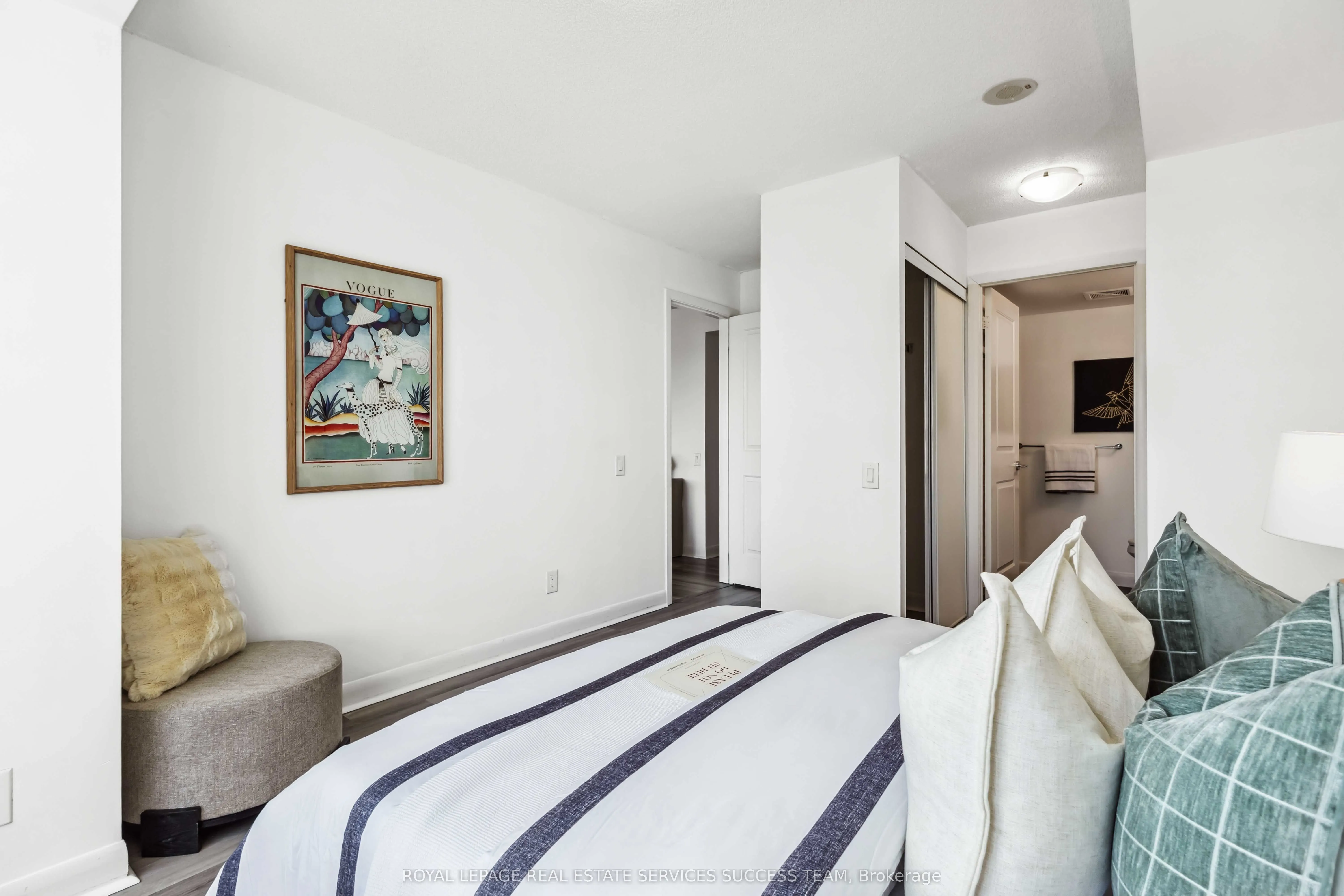 25 Town Centre Court, #1205