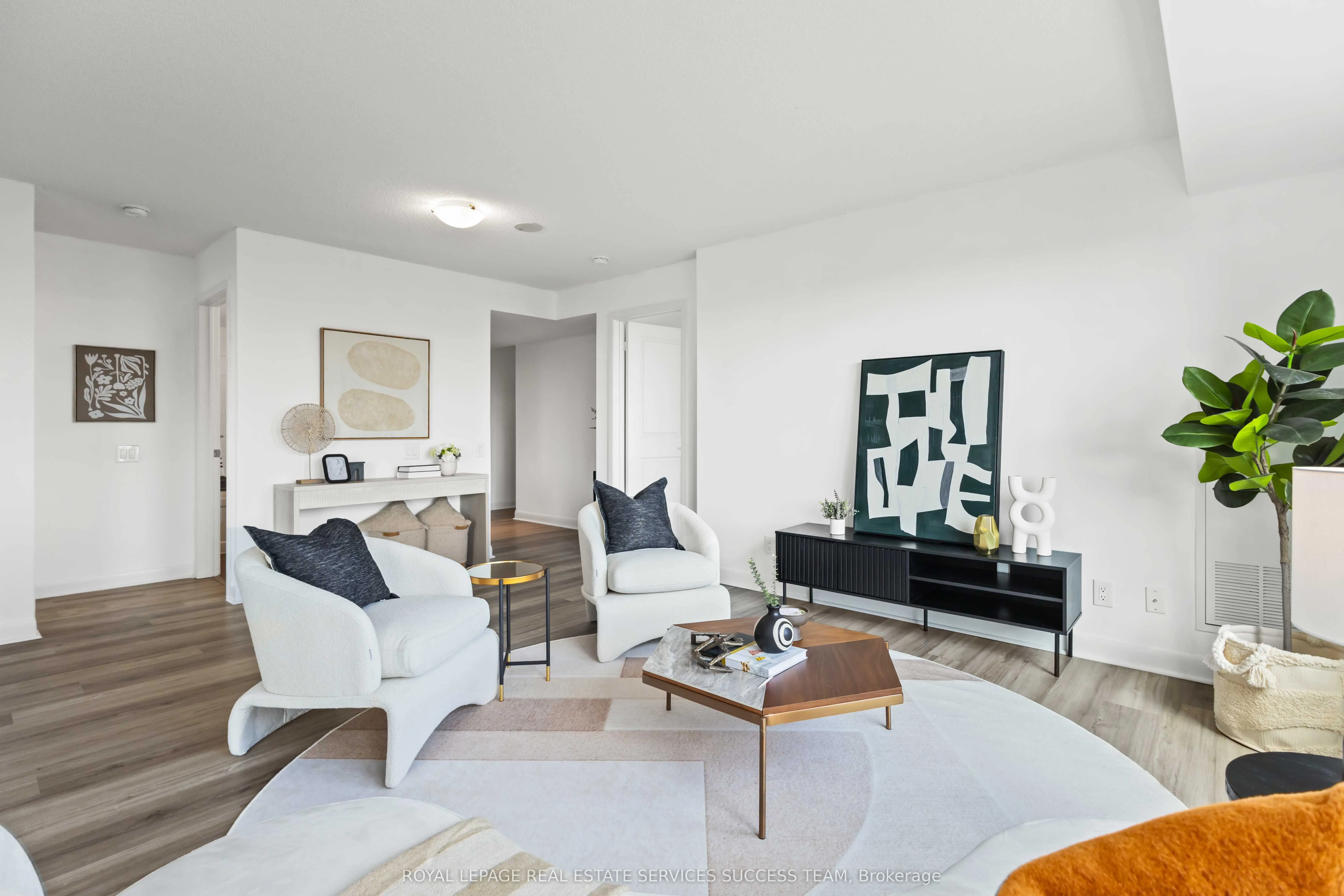 25 Town Centre Court, #1205