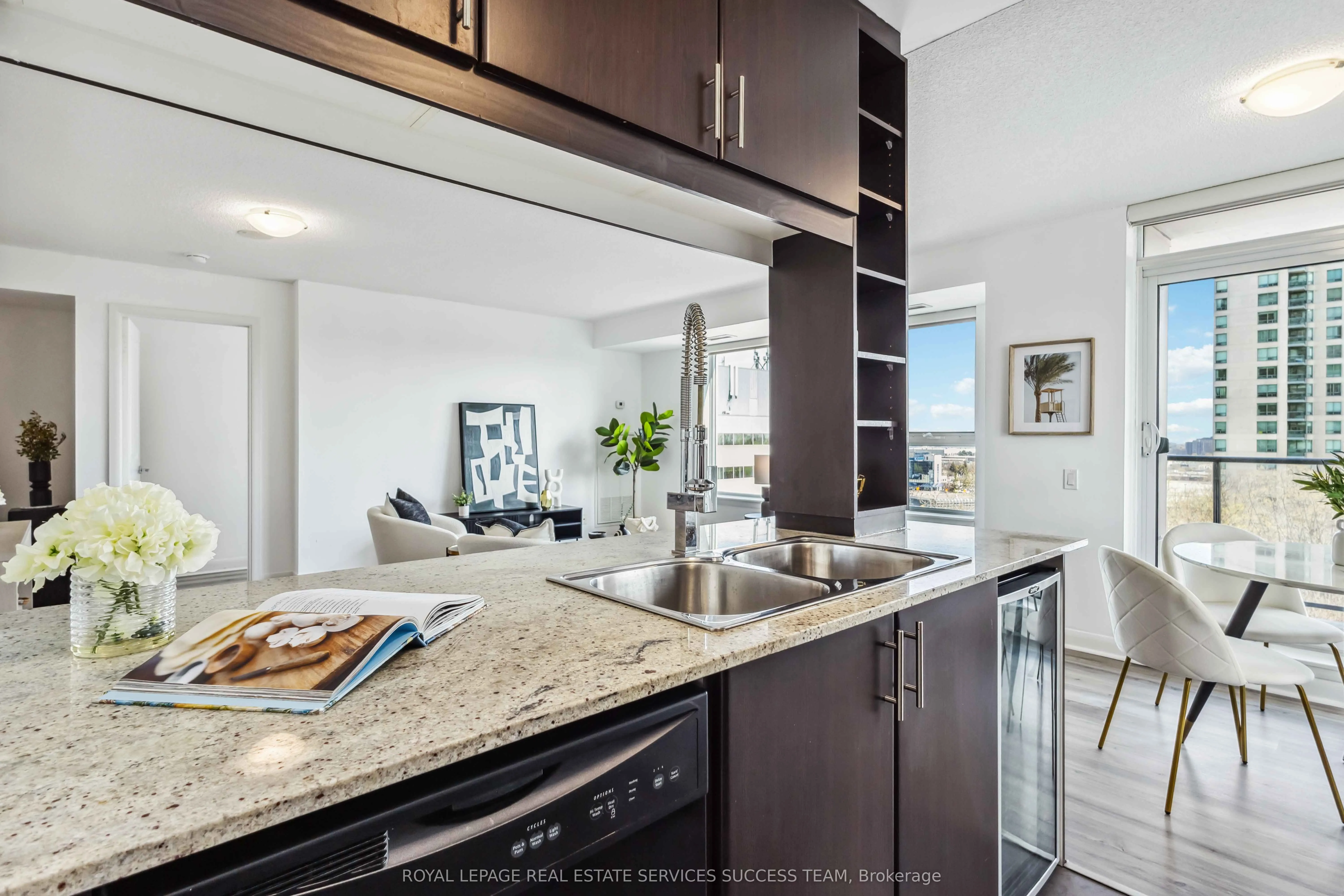 25 Town Centre Court, #1205