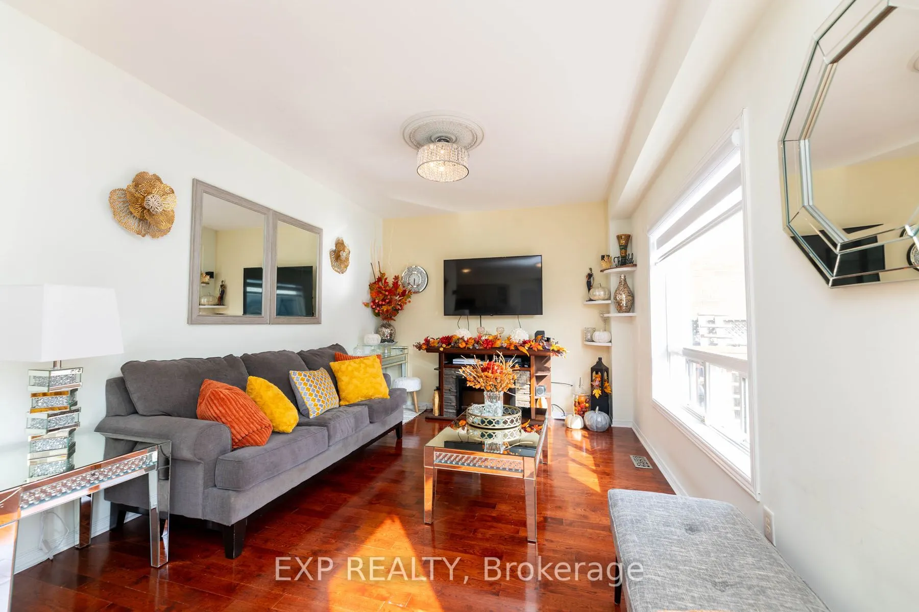111 Knowles Drive