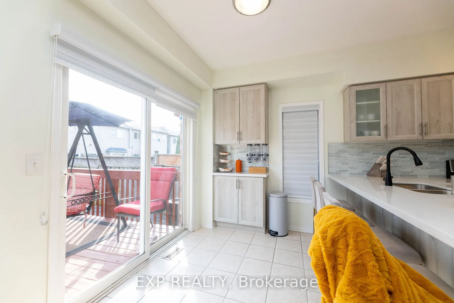 111 Knowles Drive