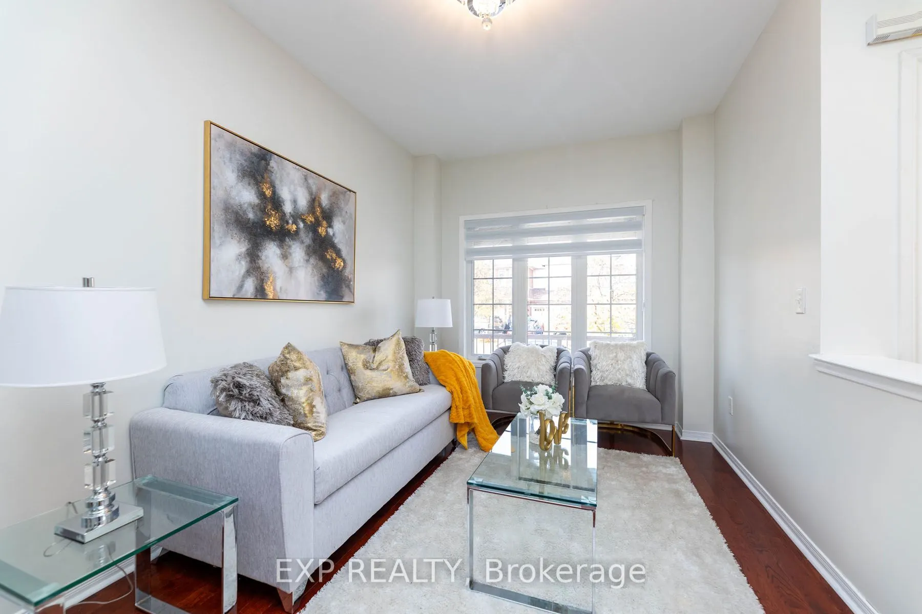 111 Knowles Drive