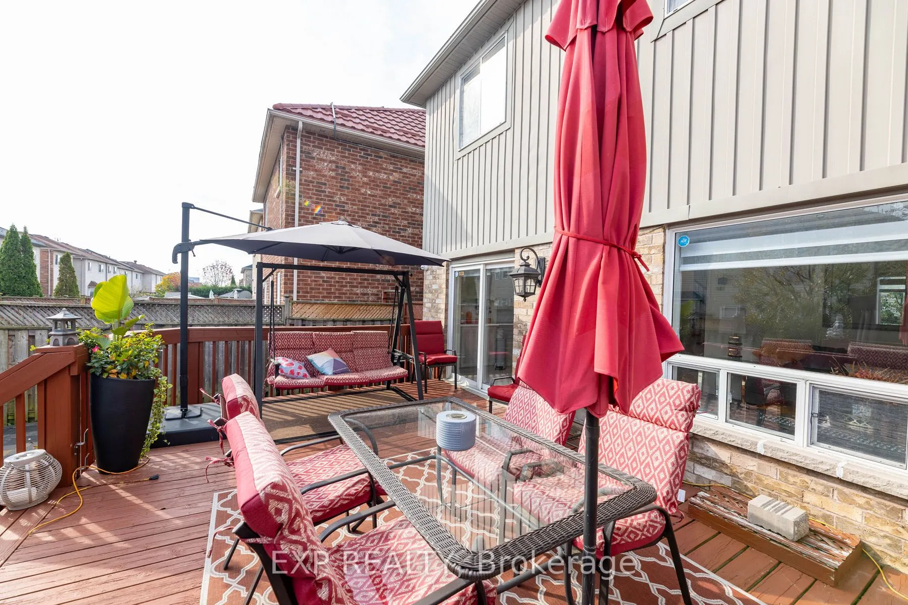 111 Knowles Drive