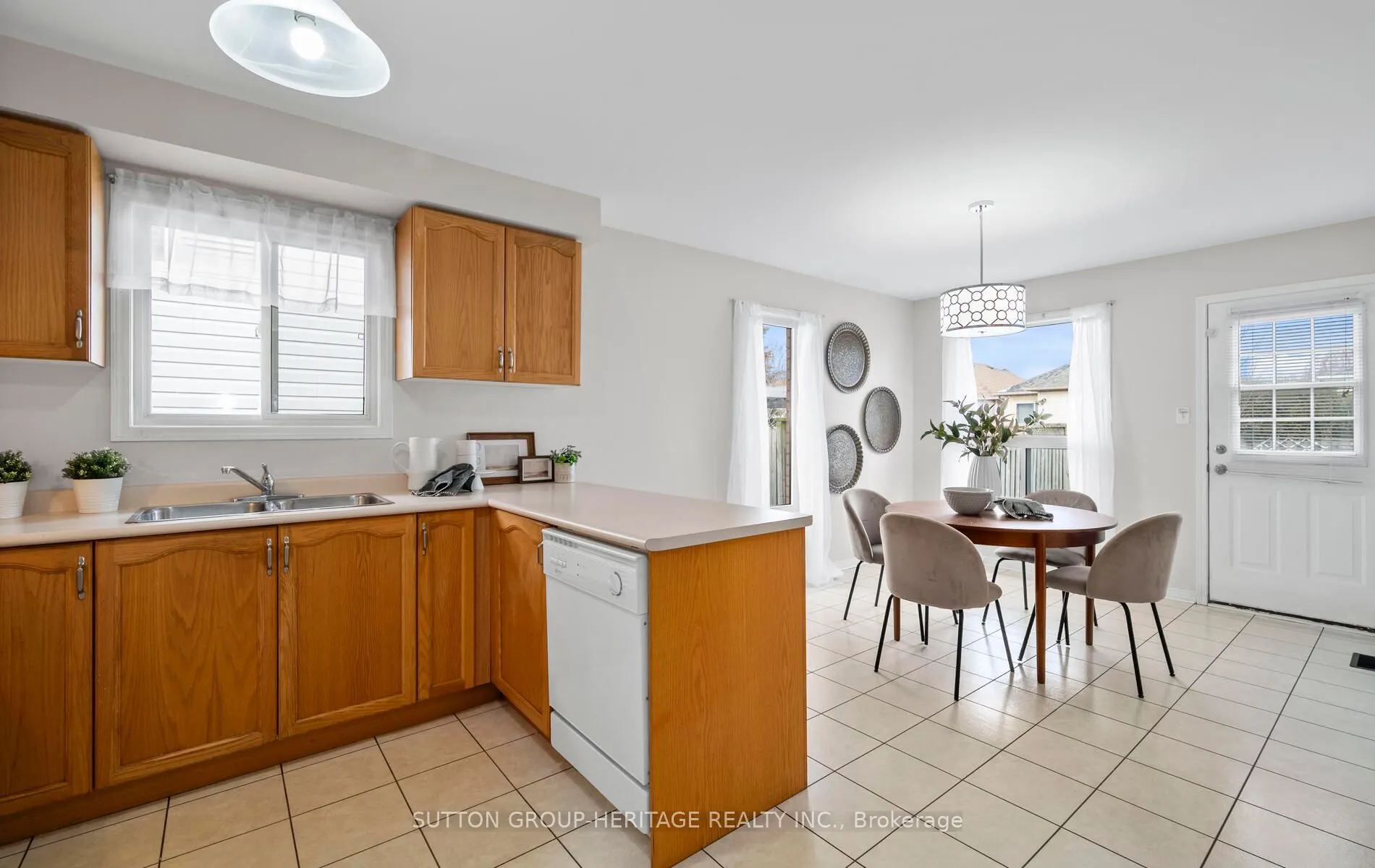 638 Longworth Avenue