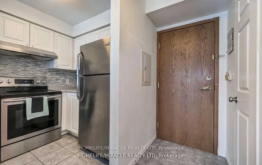 11 Lee Centre Drive, #2305