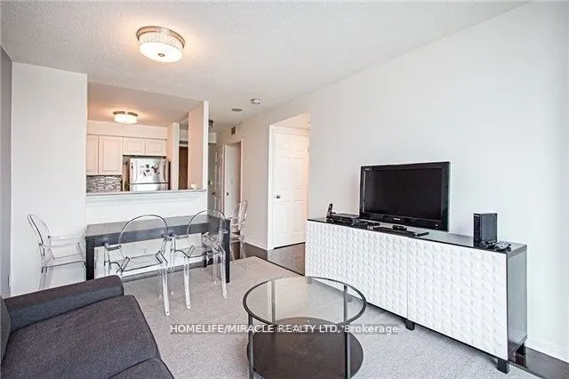 11 Lee Centre Drive, #2305