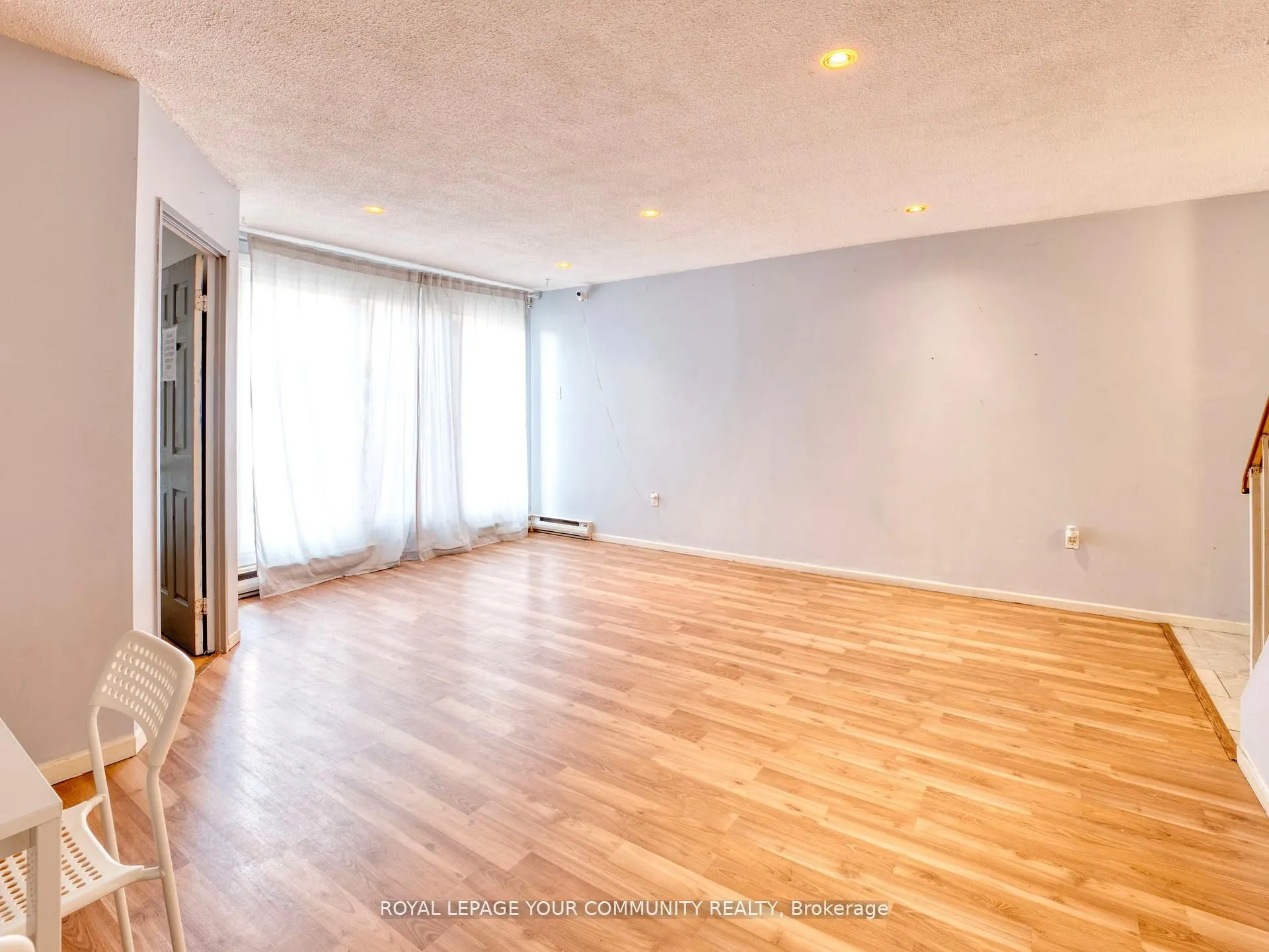 100 Mornelle Court, #1006