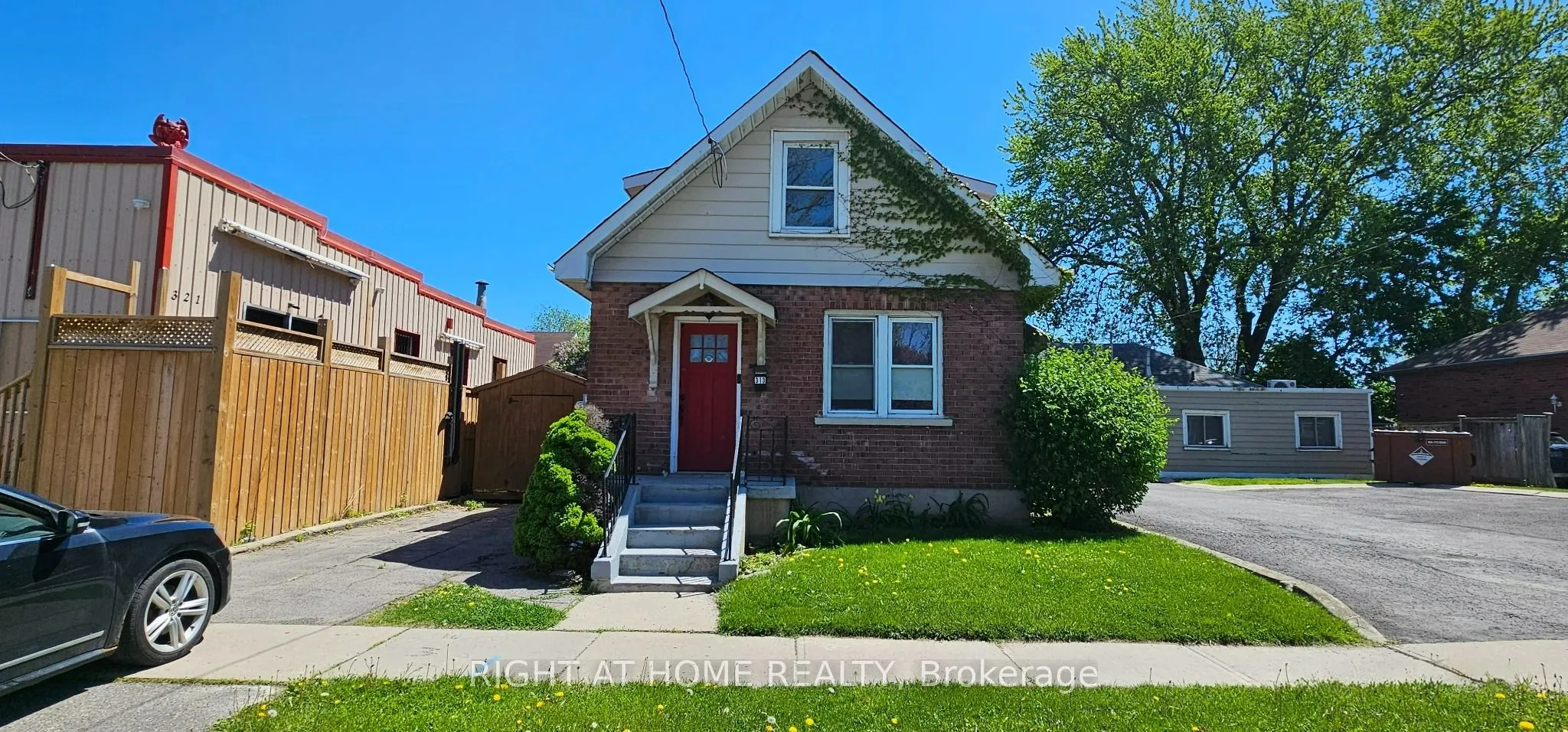 313 Olive Avenue