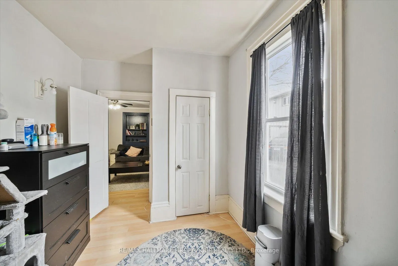 219 Cochrane Street