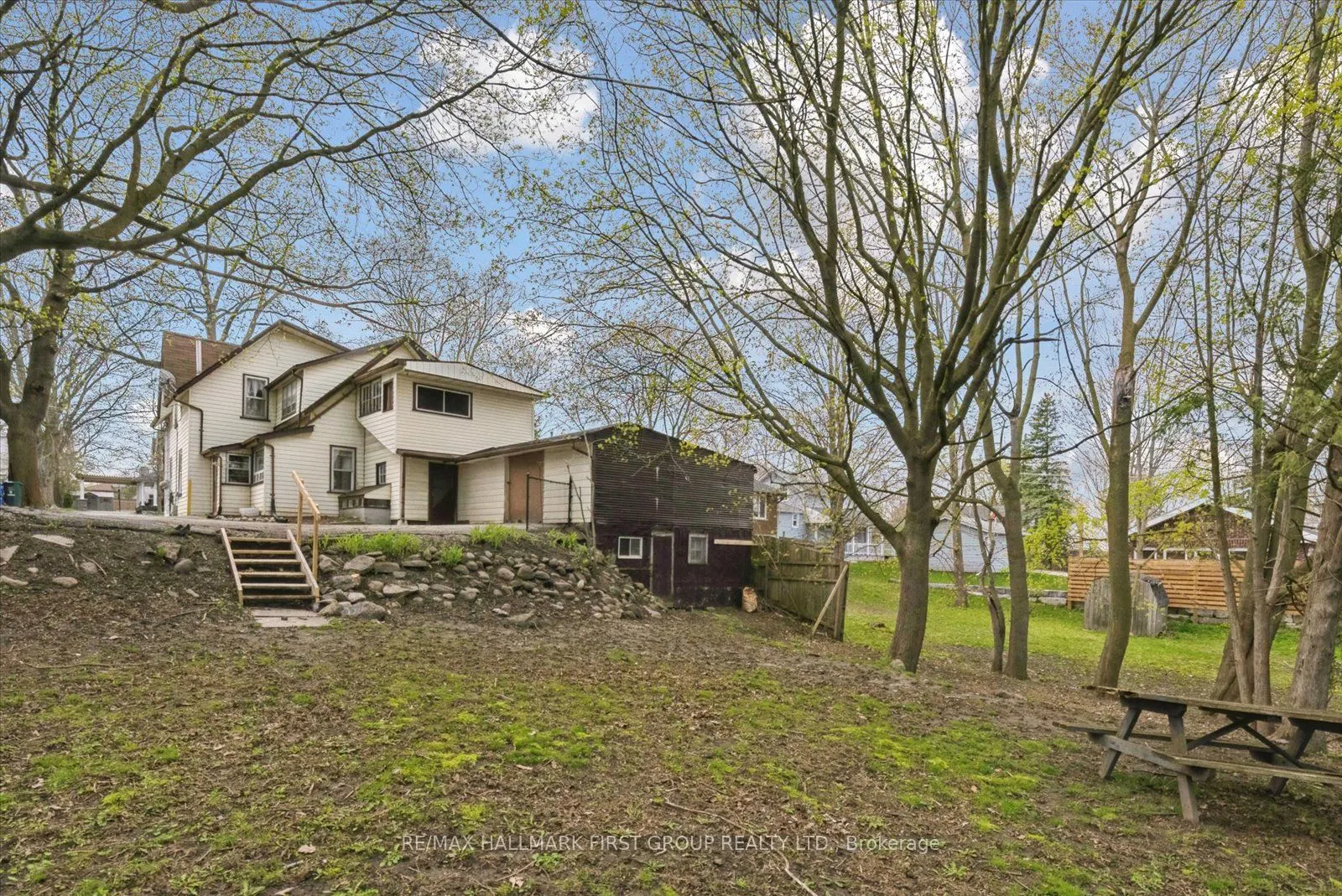 219 Cochrane Street