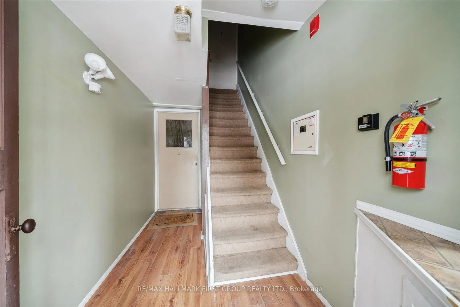 219 Cochrane Street