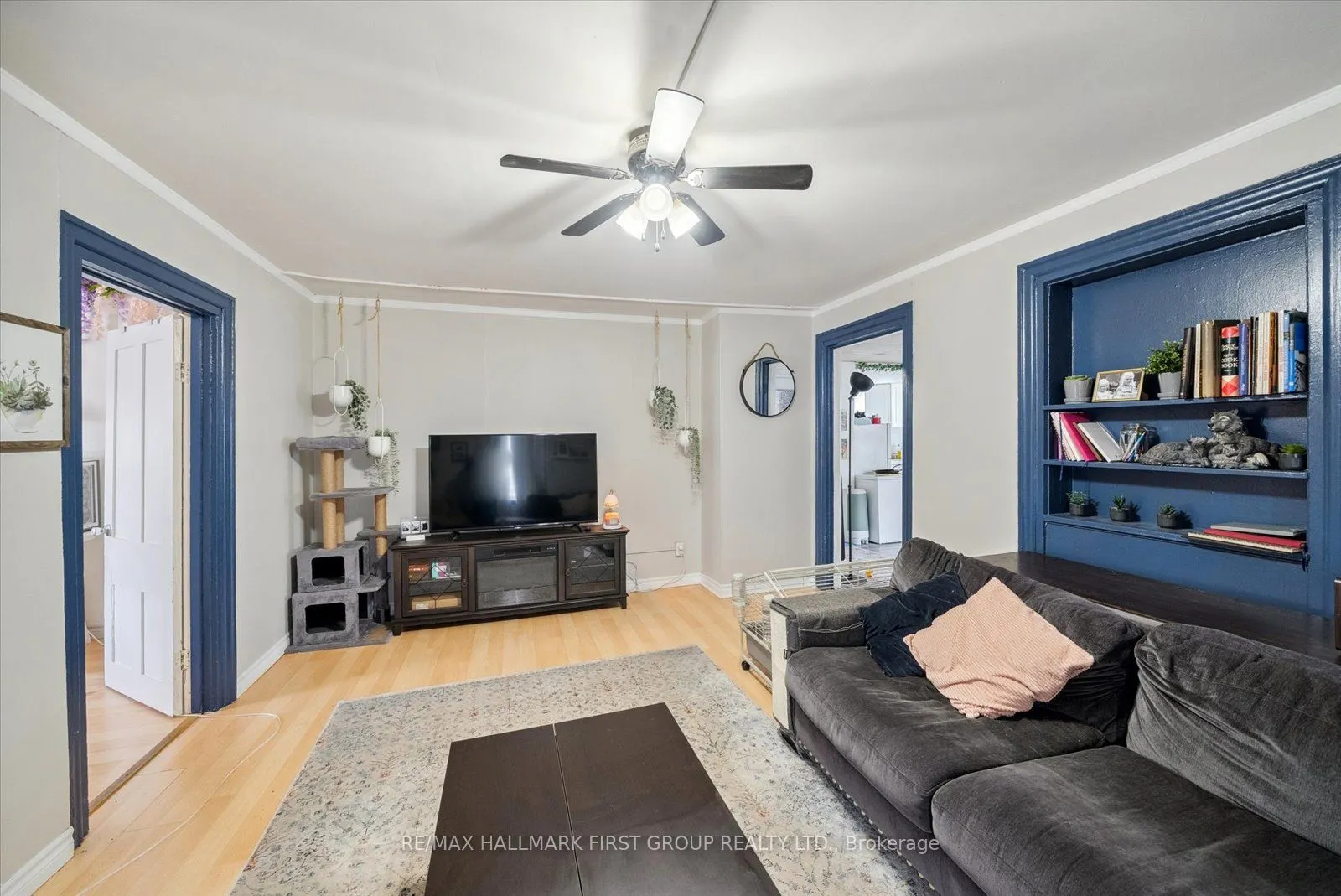 219 Cochrane Street
