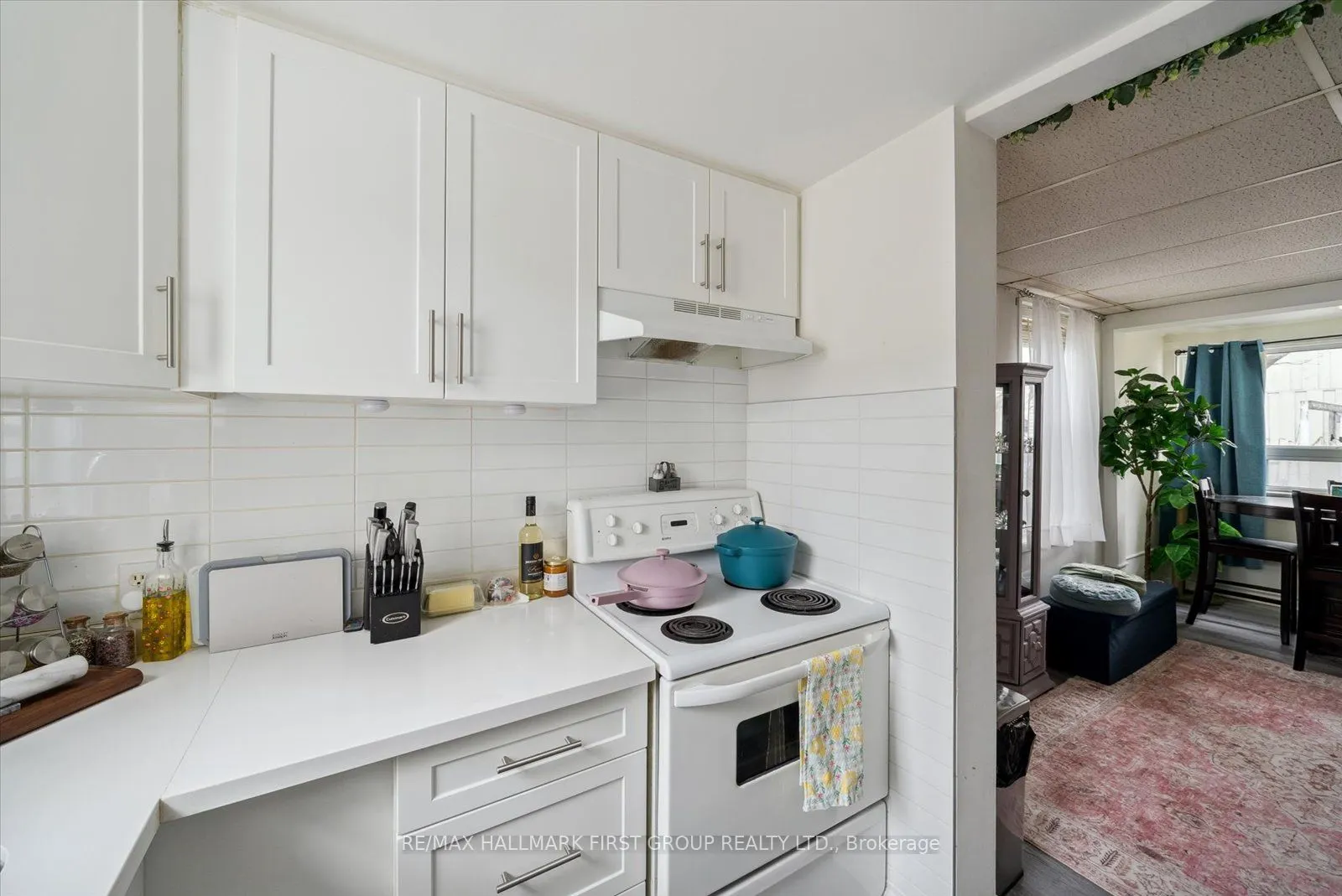 219 Cochrane Street