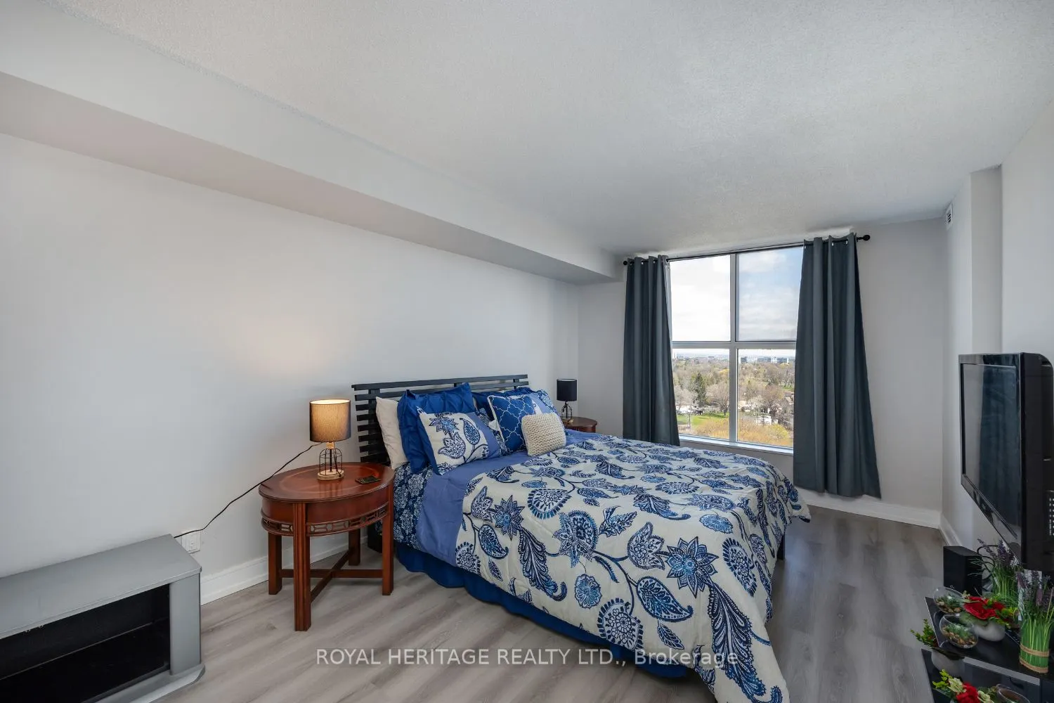 90 Dale Avenue, #1003
