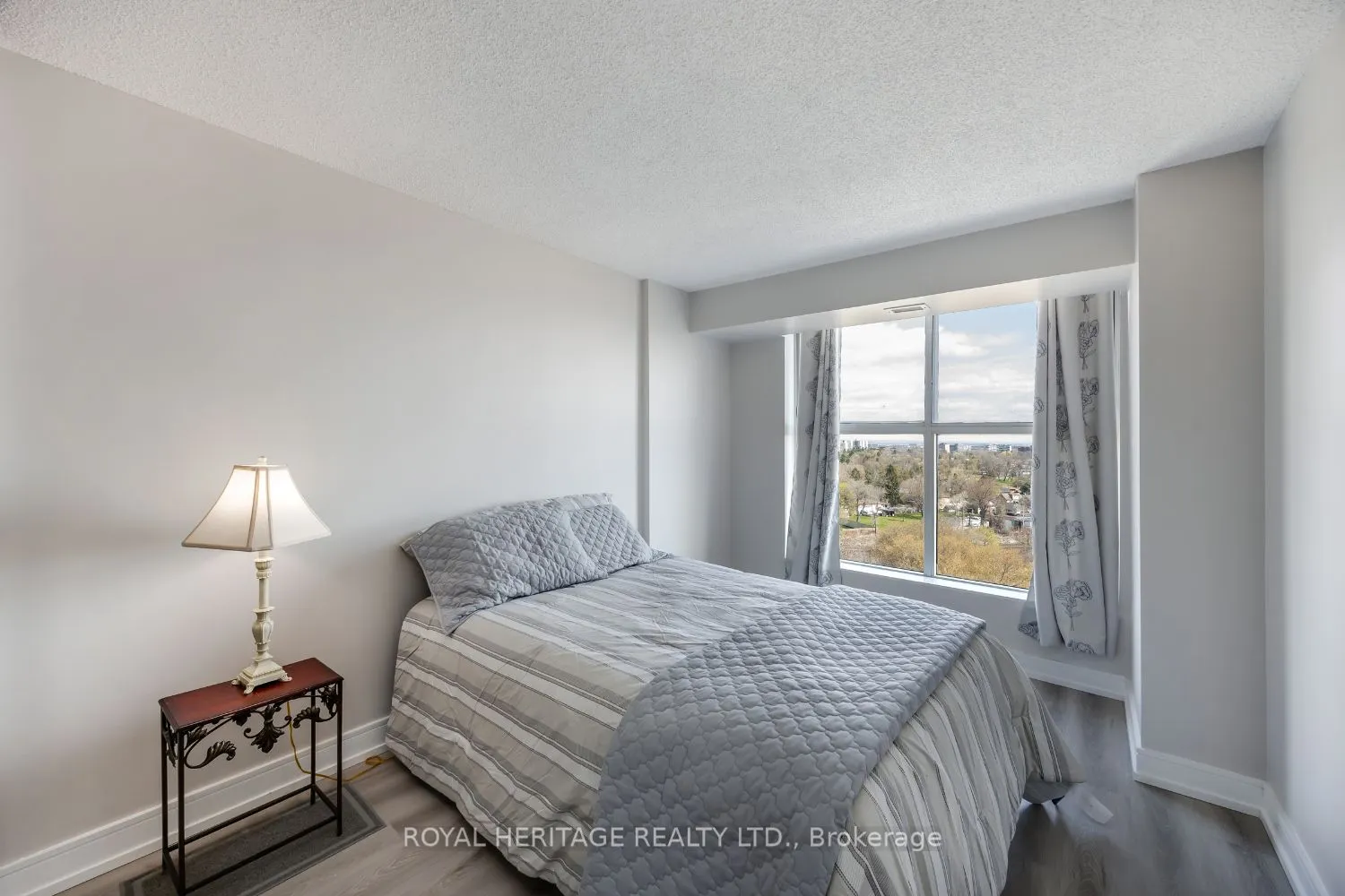 90 Dale Avenue, #1003