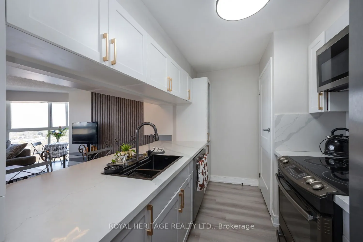 90 Dale Avenue, #1003