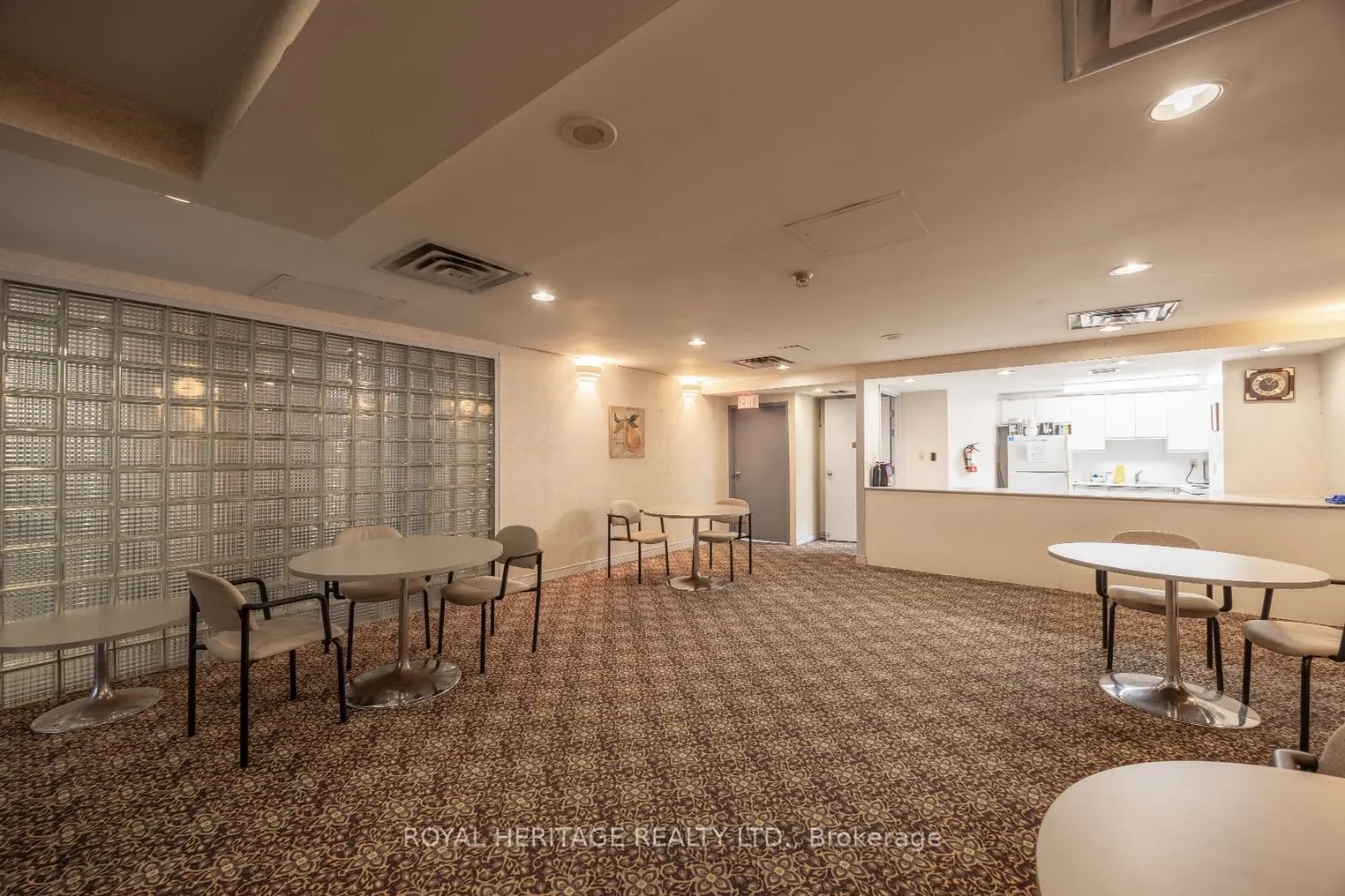 90 Dale Avenue, #1003