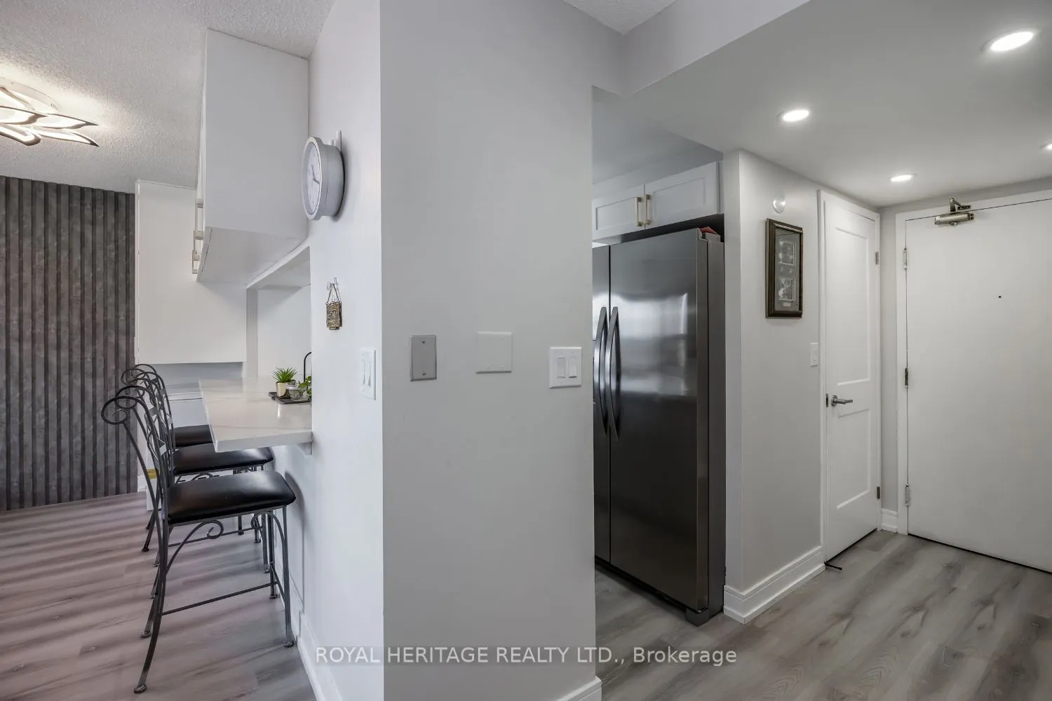 90 Dale Avenue, #1003