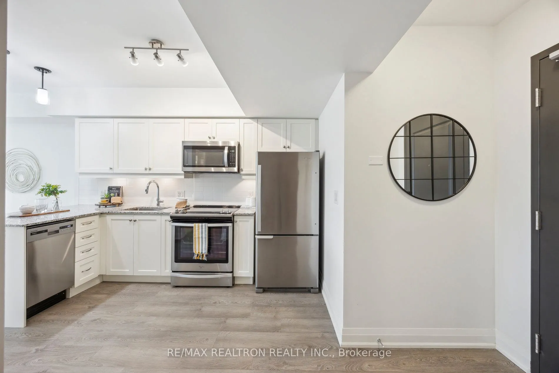 1400 Kingston Road #307