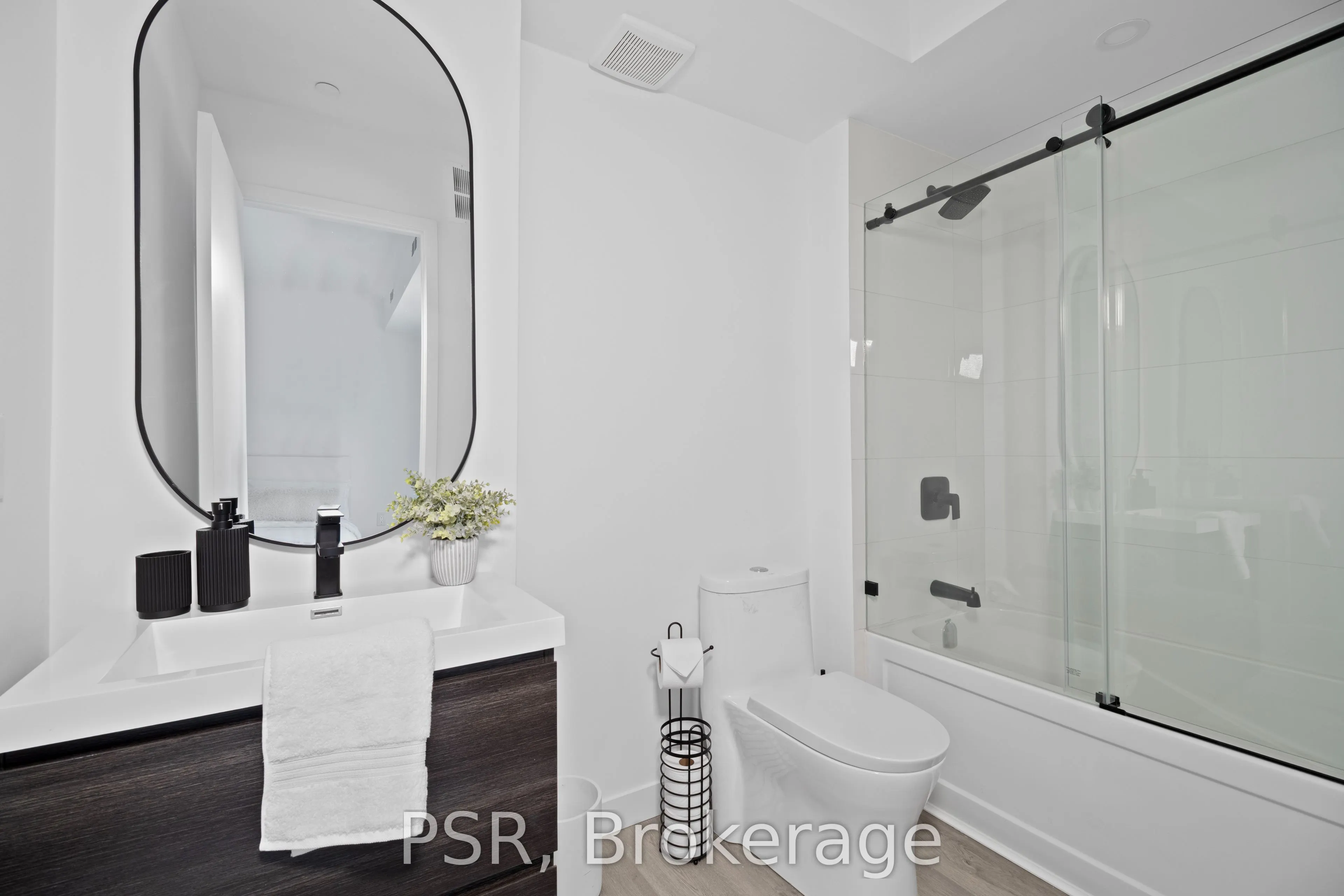 61 Orchard Park Drive, #204