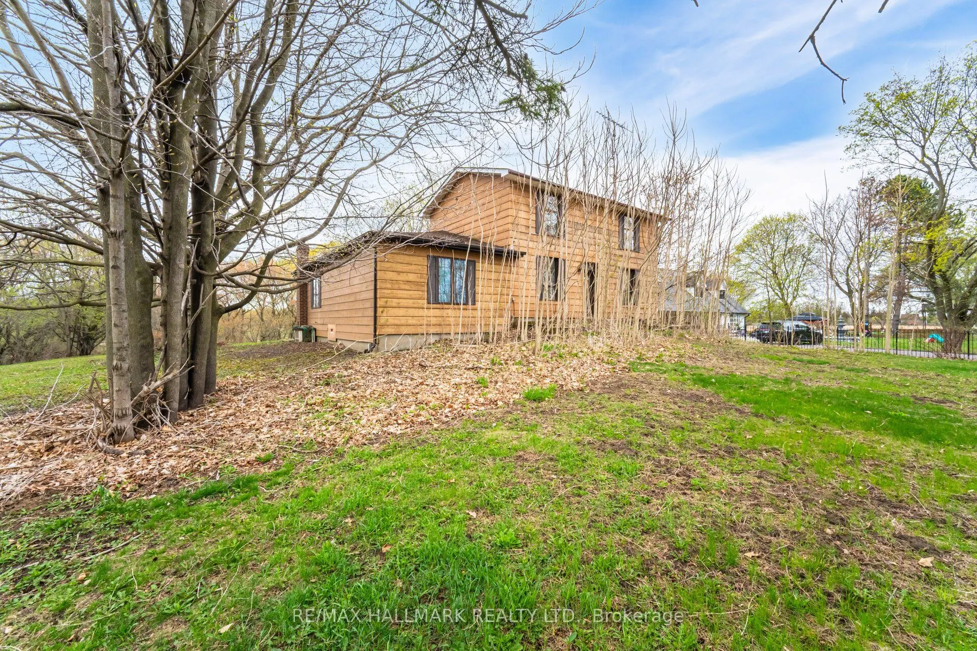 2405 Audley Road N