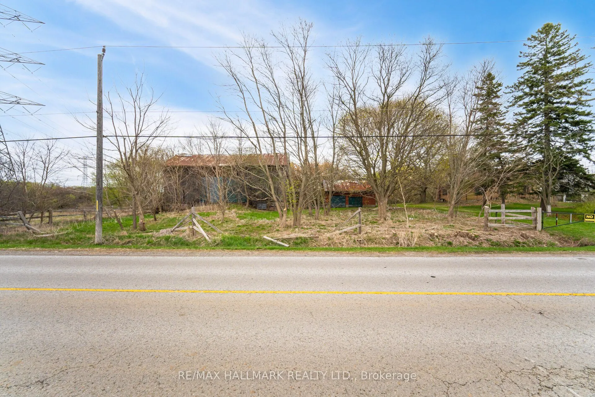 2405 Audley Road N