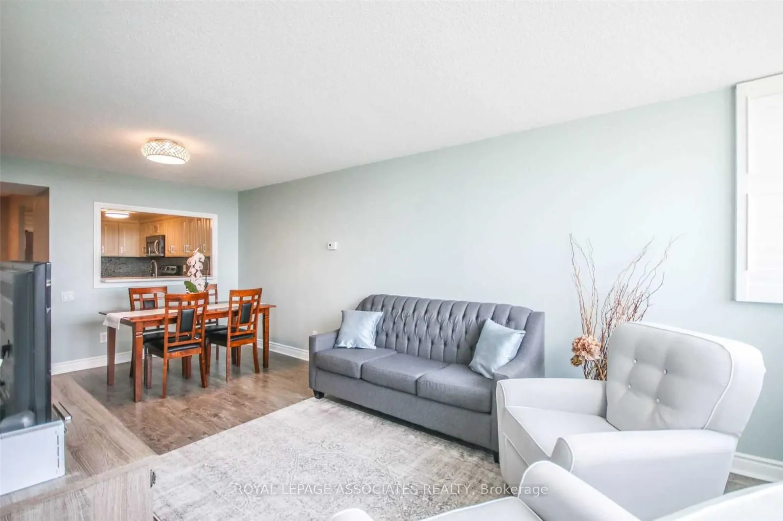 2466 Eglinton Avenue E, #LP11