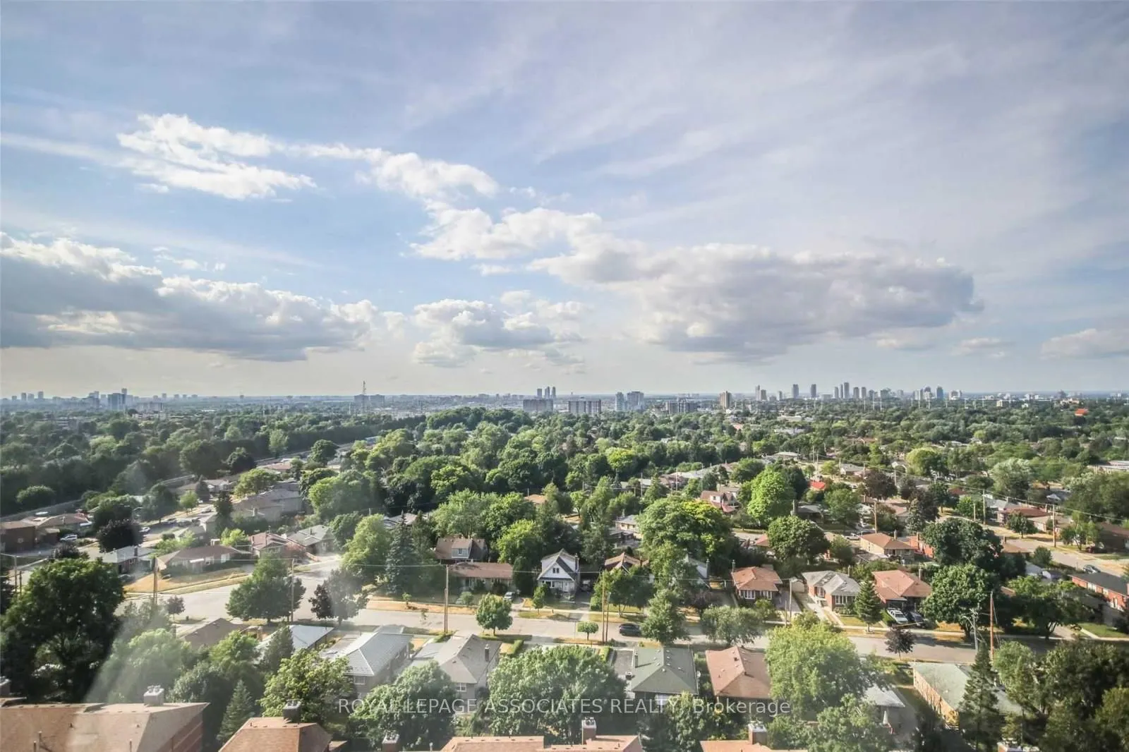 2466 Eglinton Avenue E, #LP11