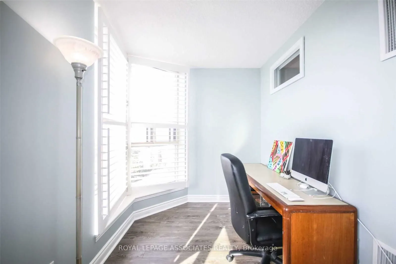 2466 Eglinton Avenue E, #LP11