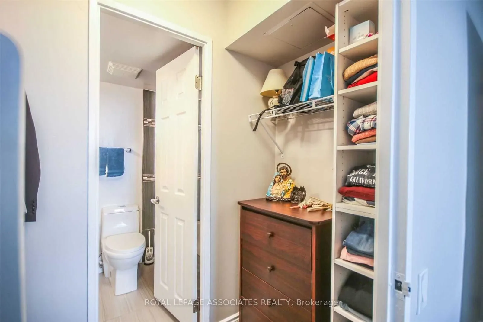 2466 Eglinton Avenue E, #LP11
