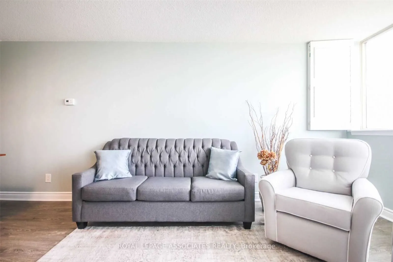 2466 Eglinton Avenue E, #LP11