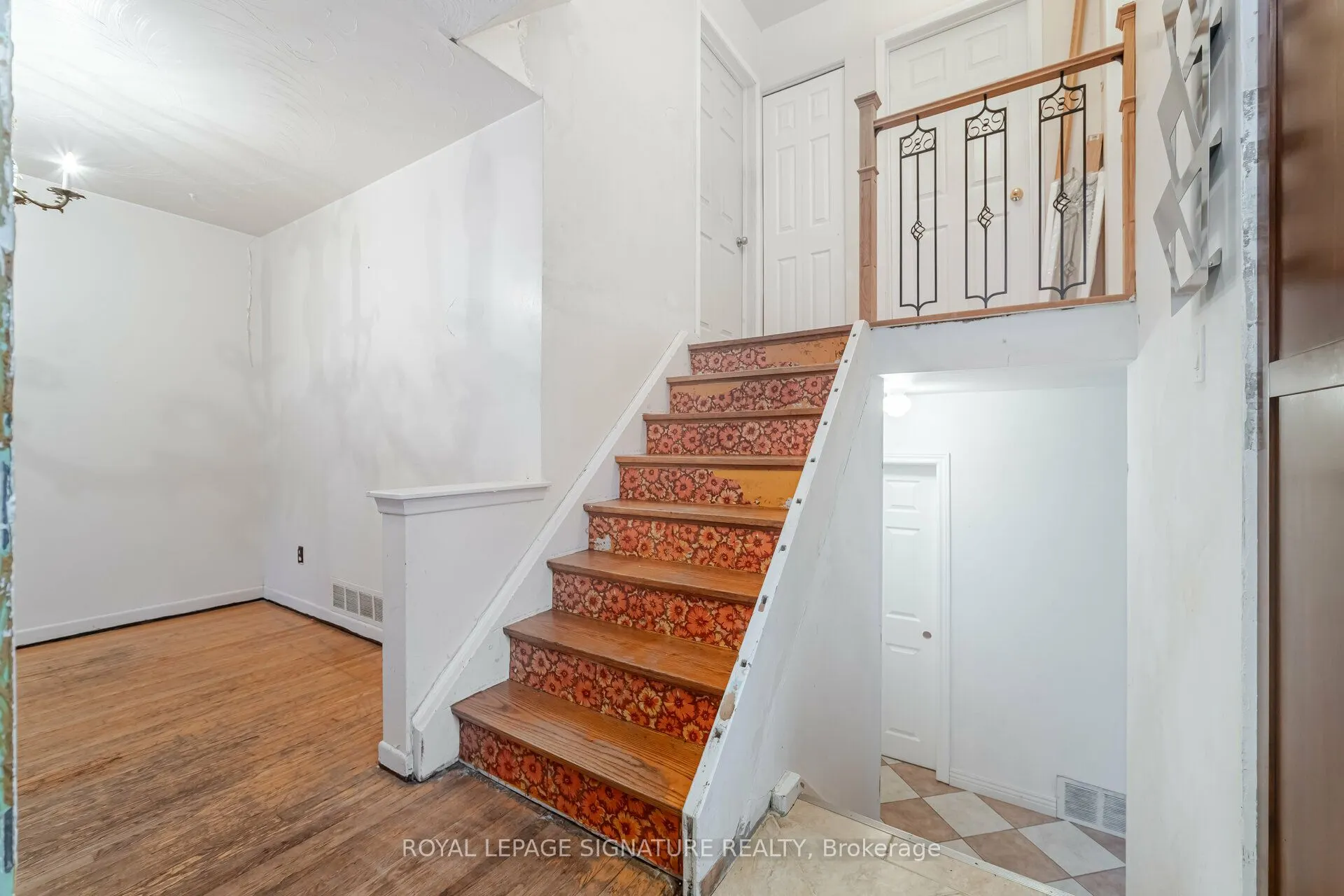 23 Gardentree Street