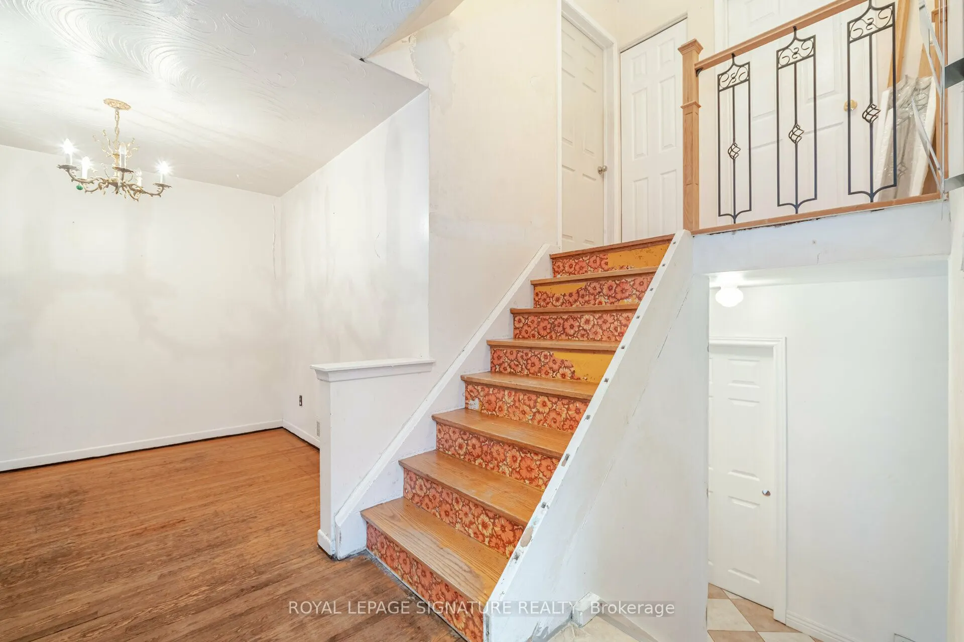 23 Gardentree Street