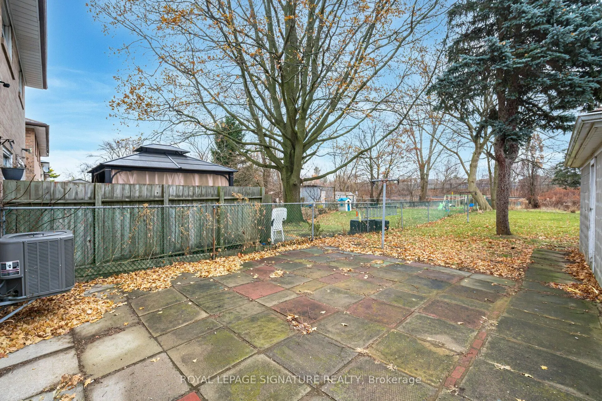 23 Gardentree Street