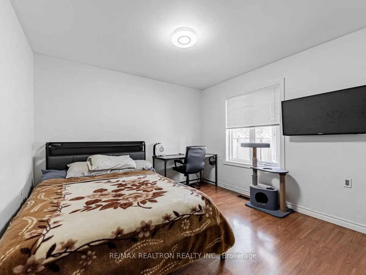 32 St Dunstan Drive