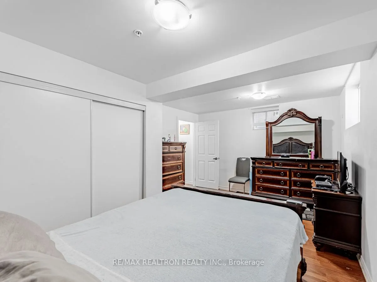 32 St Dunstan Drive