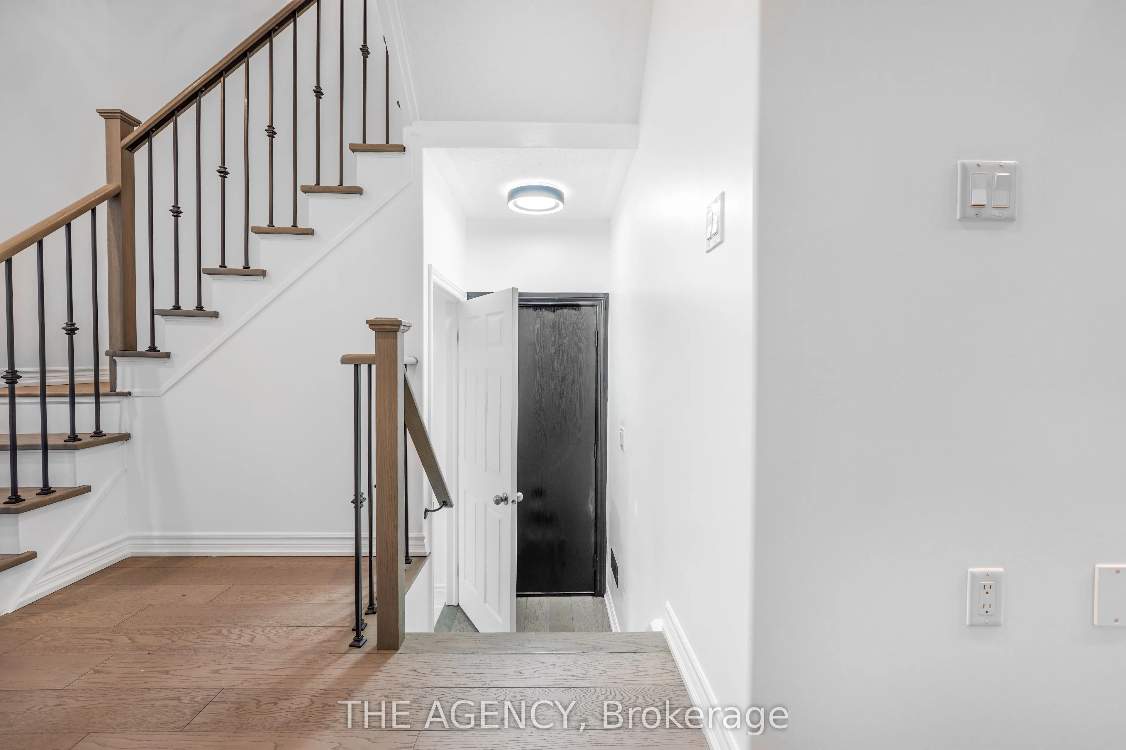10 Moses Crescent