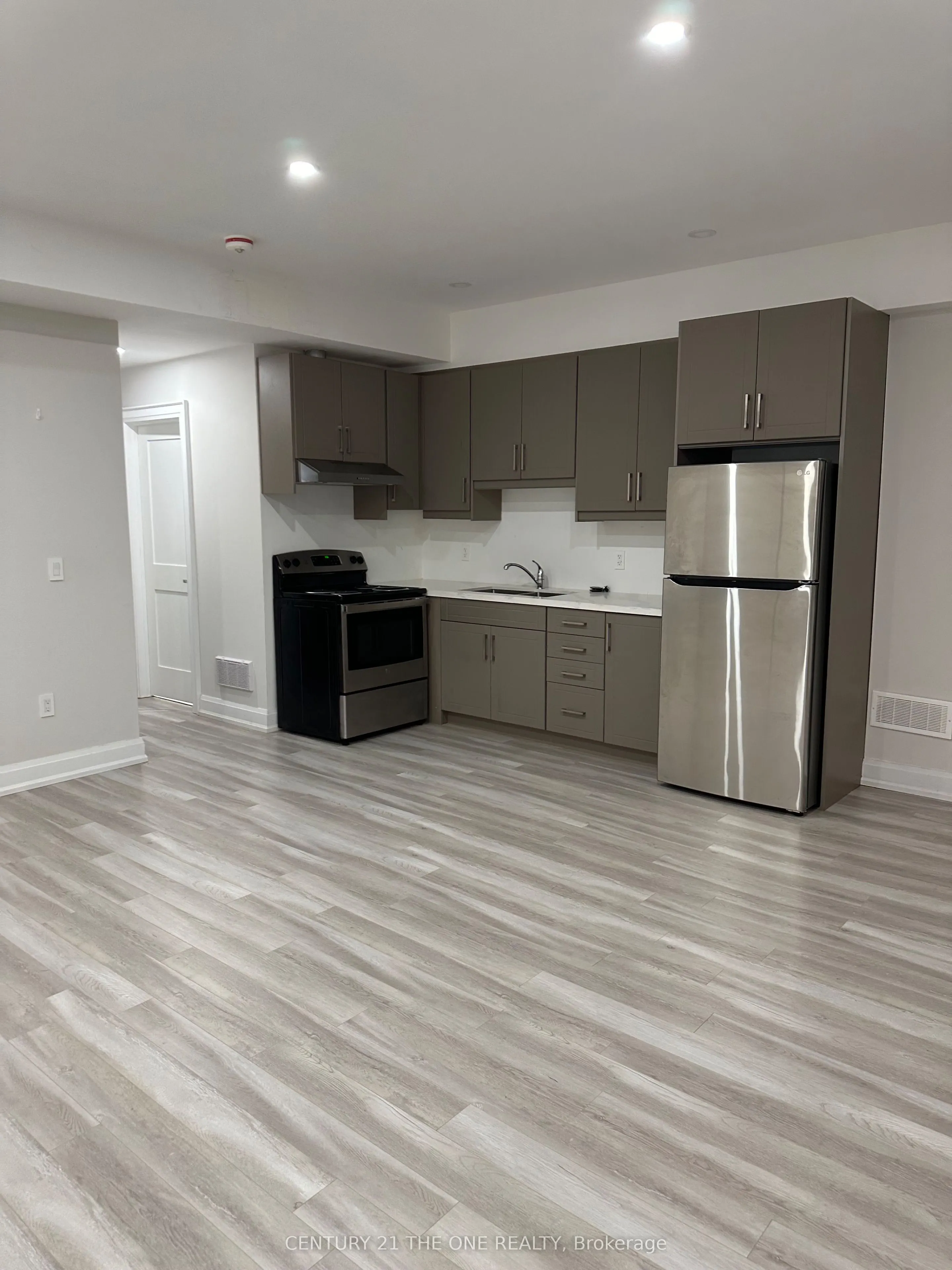 201A McIntosh Street, #Lower