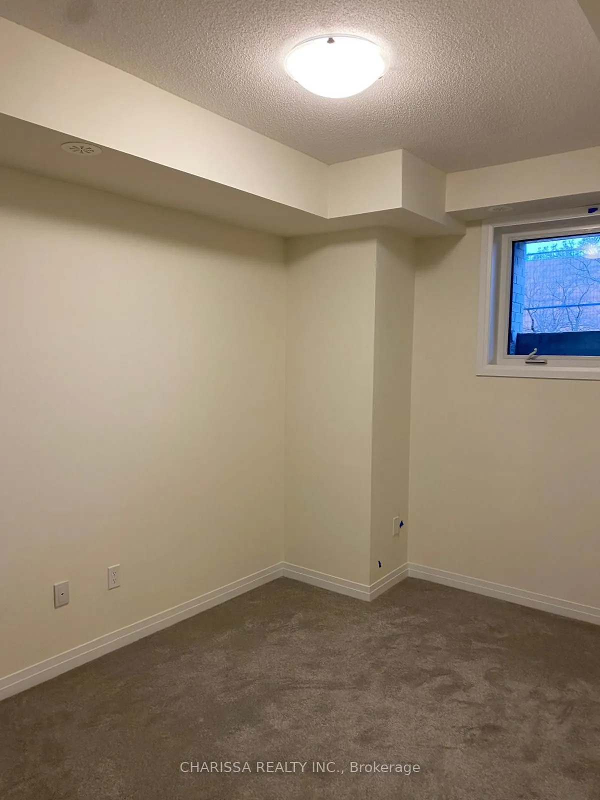 30 Liben Way, #33