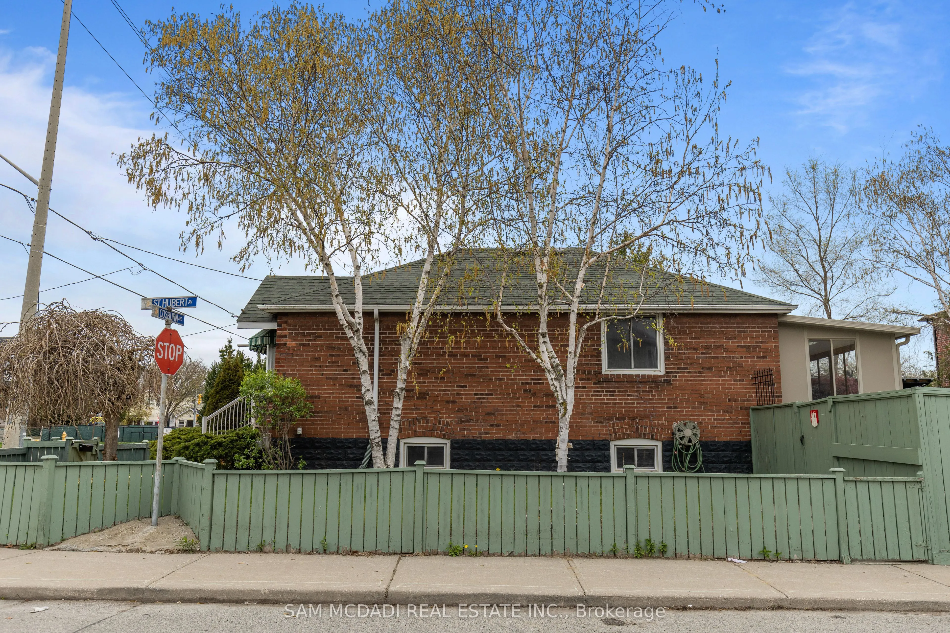 319 Cosburn Avenue