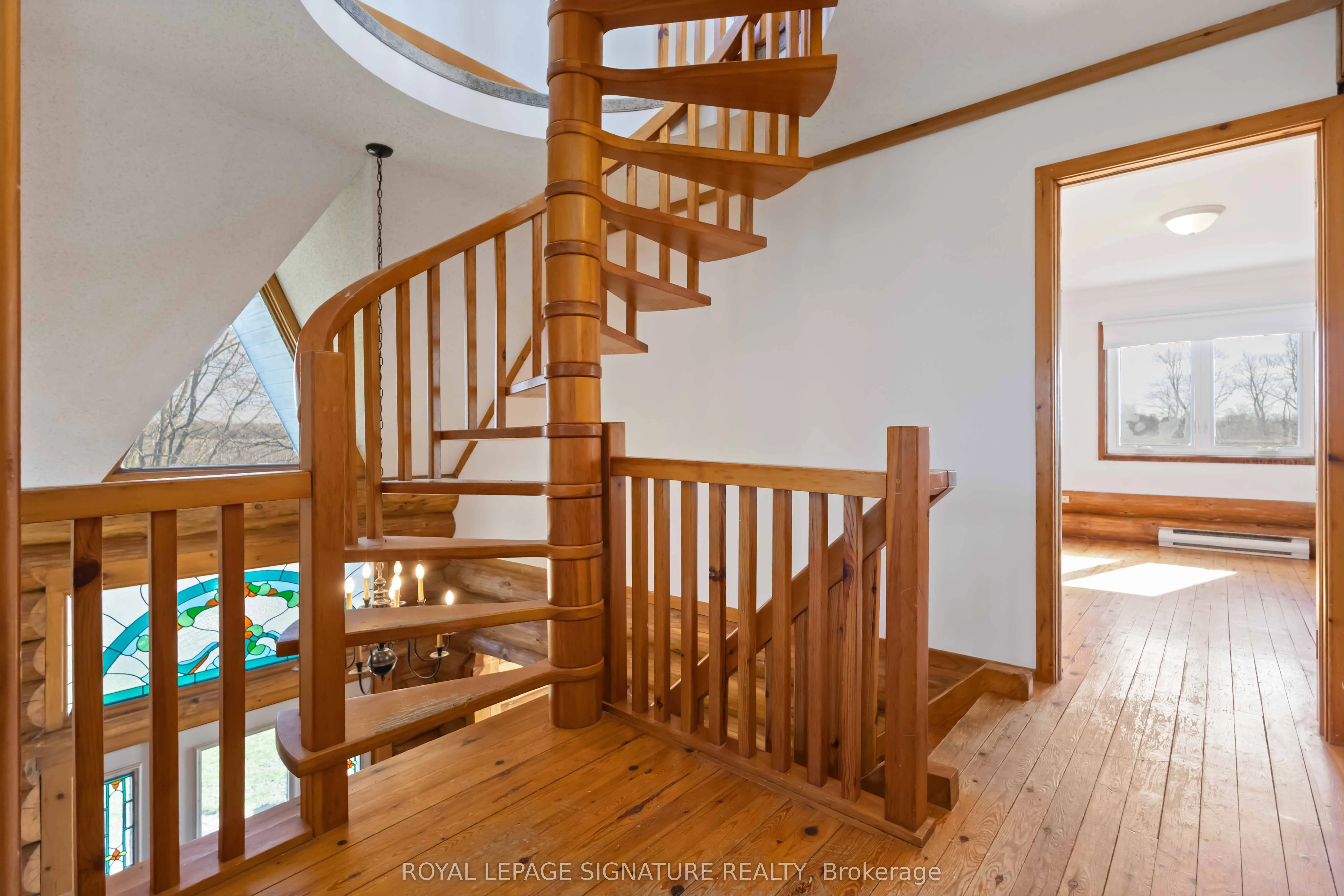 3741 Lakeshore Road E